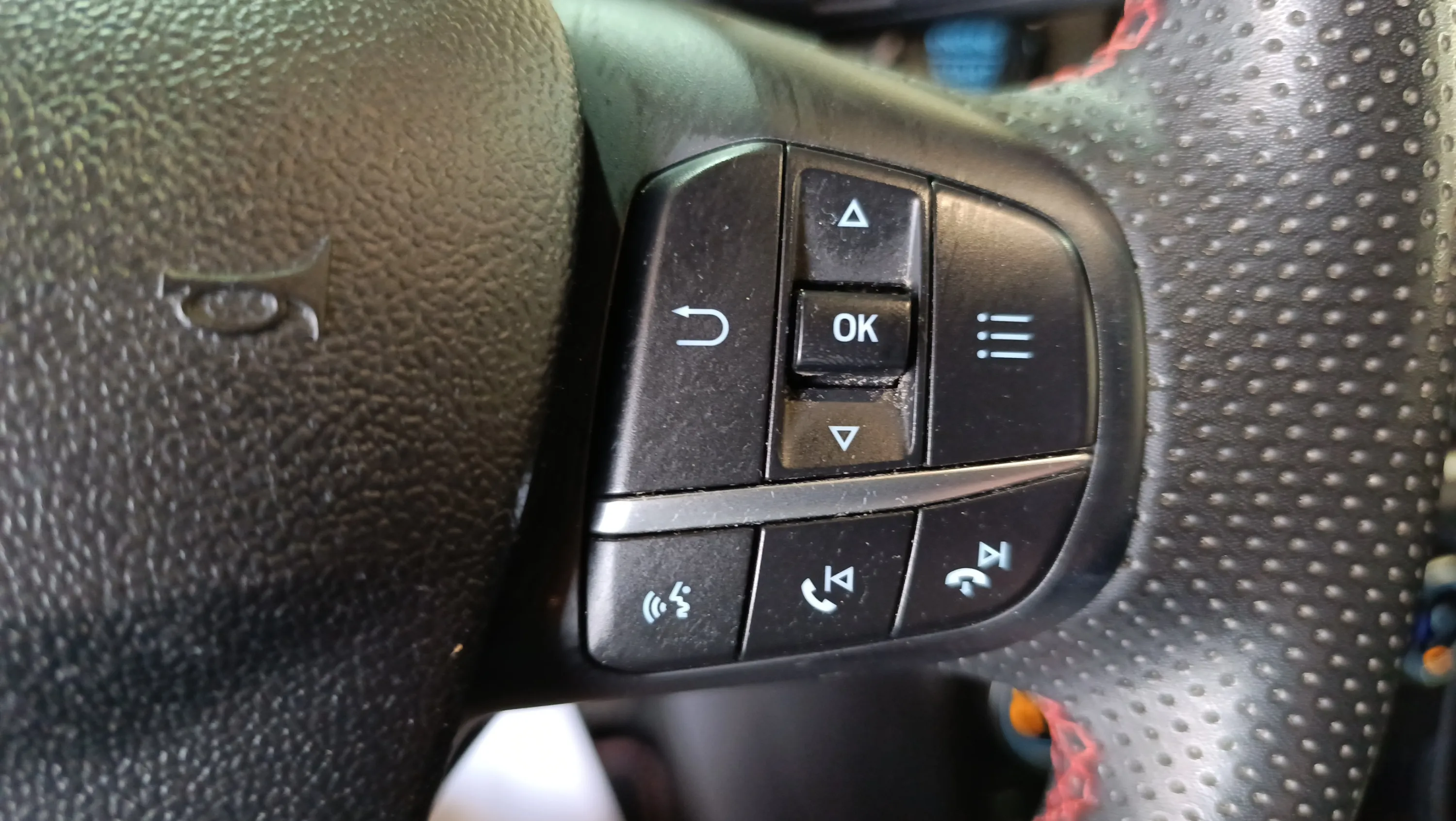Ford Puma 1.0 EcoBoost ST-Line MHEV - foto 13