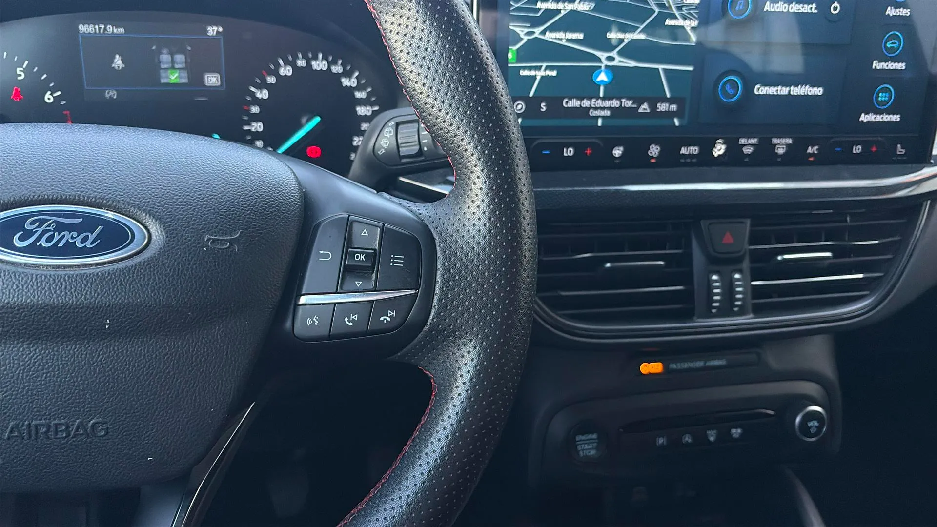 Ford Focus 1.0 EcoBoost MHEV ST-Line Design SIP - foto 18