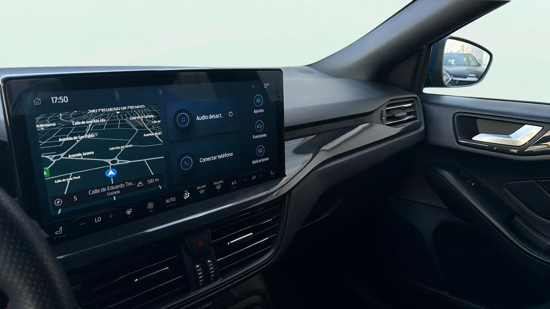 Ford Focus 1.0 EcoBoost MHEV ST-Line Design SIP - foto 22