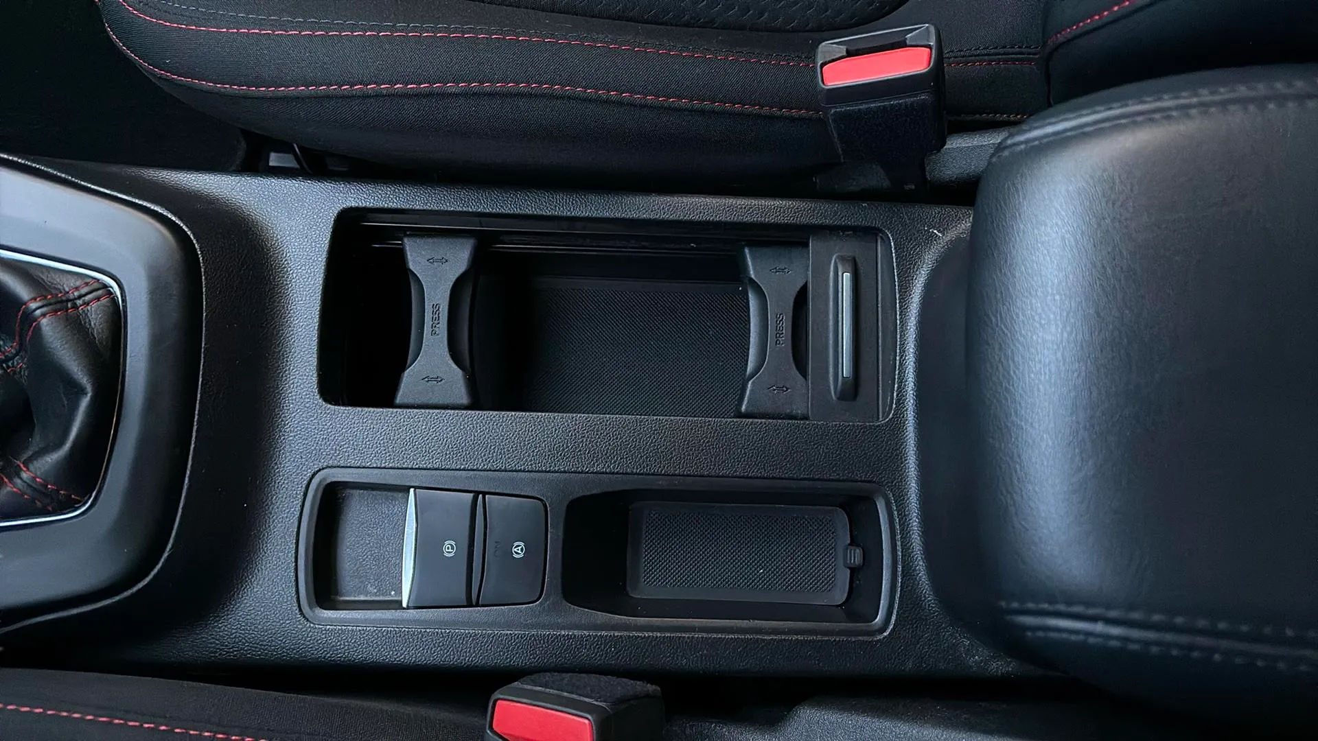 Ford Focus 1.0 EcoBoost MHEV ST-Line Design SIP - foto 20