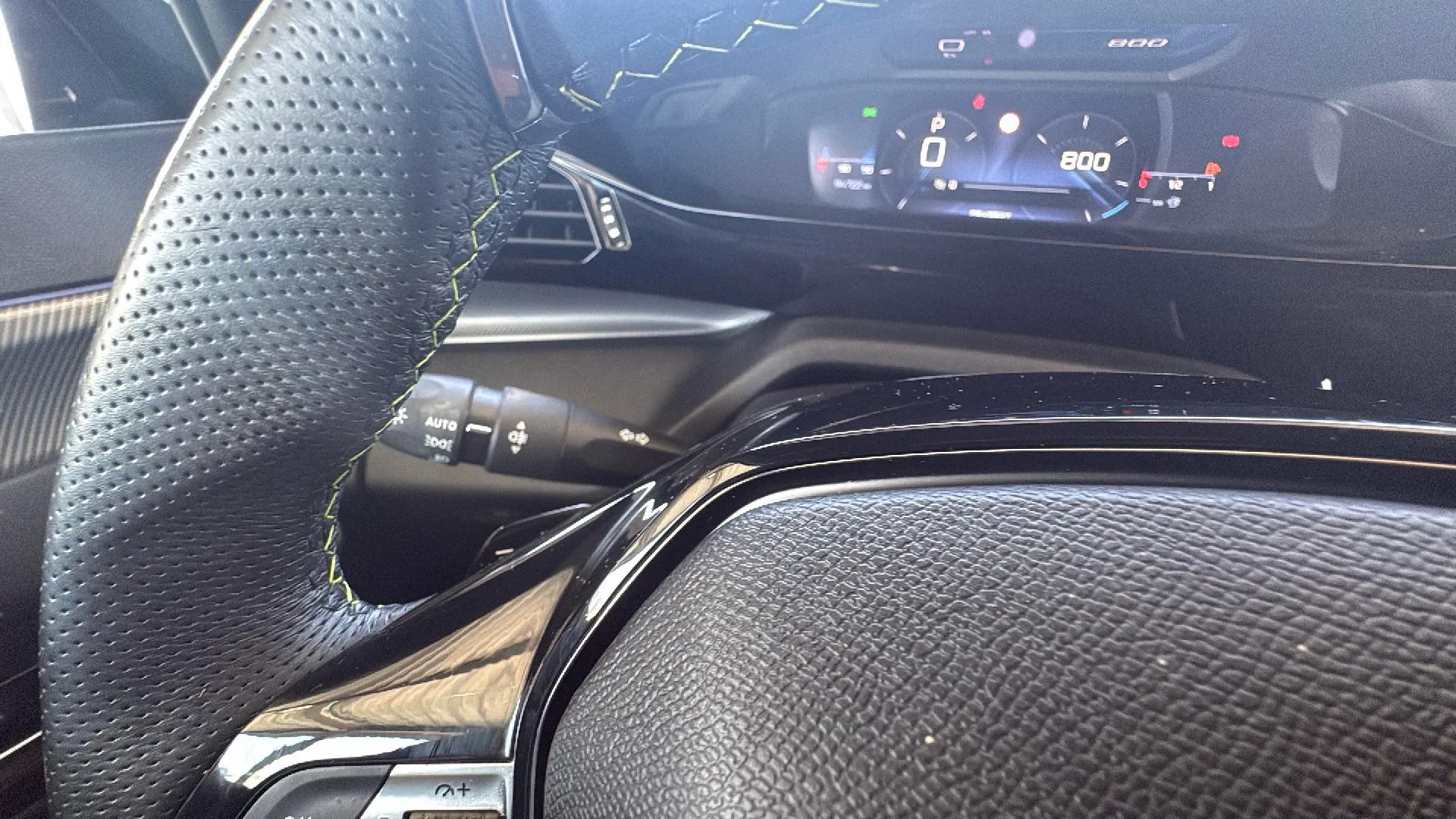 Peugeot 308 GT PureTech 130 EAT8 - foto 15