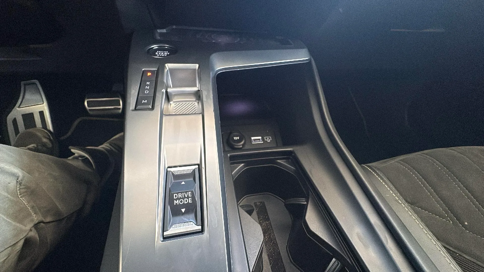 Peugeot 308 GT PureTech 130 EAT8 - foto 21