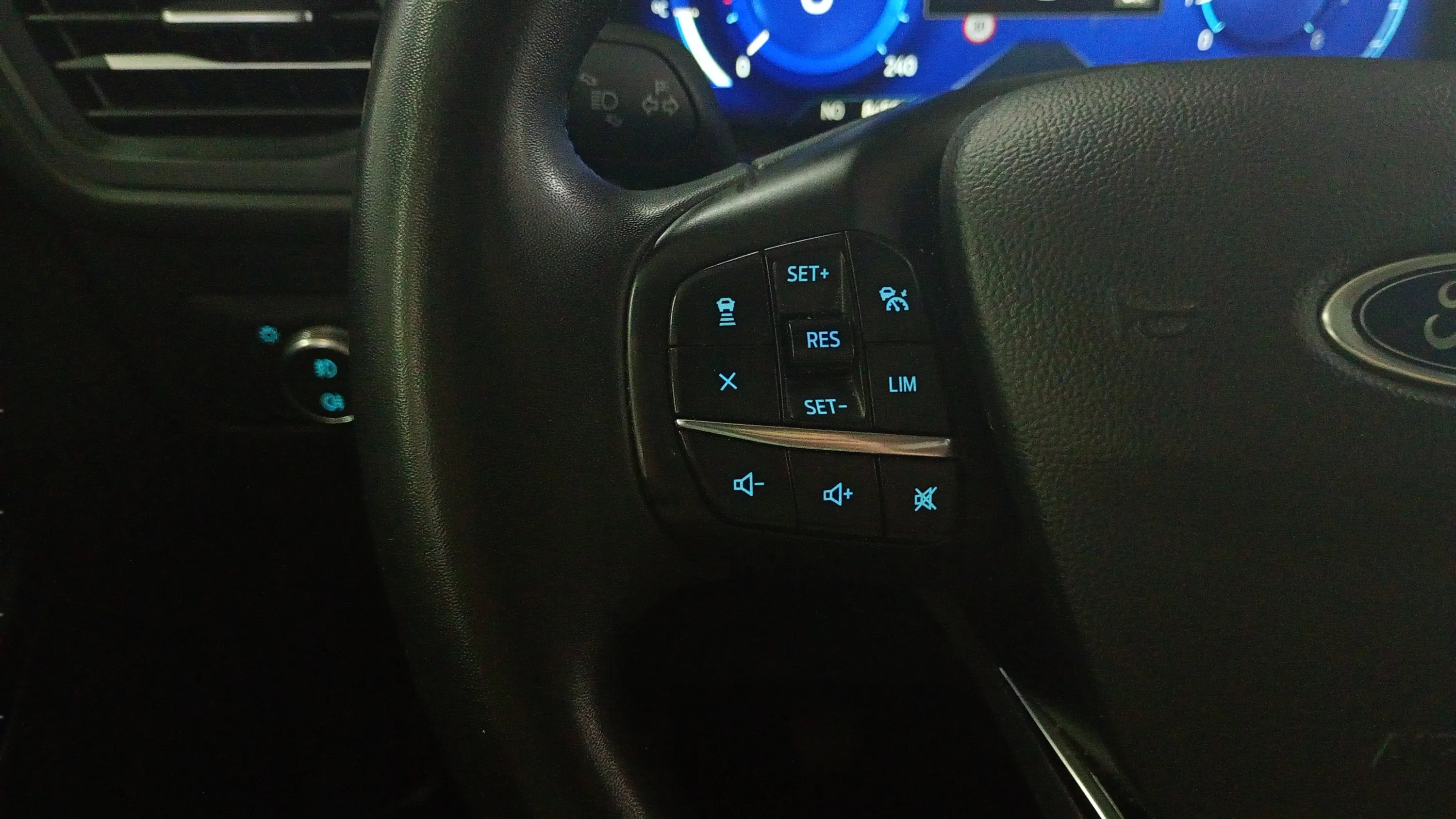 Ford Kuga Titanium 1.5T EcoBoost - foto 19