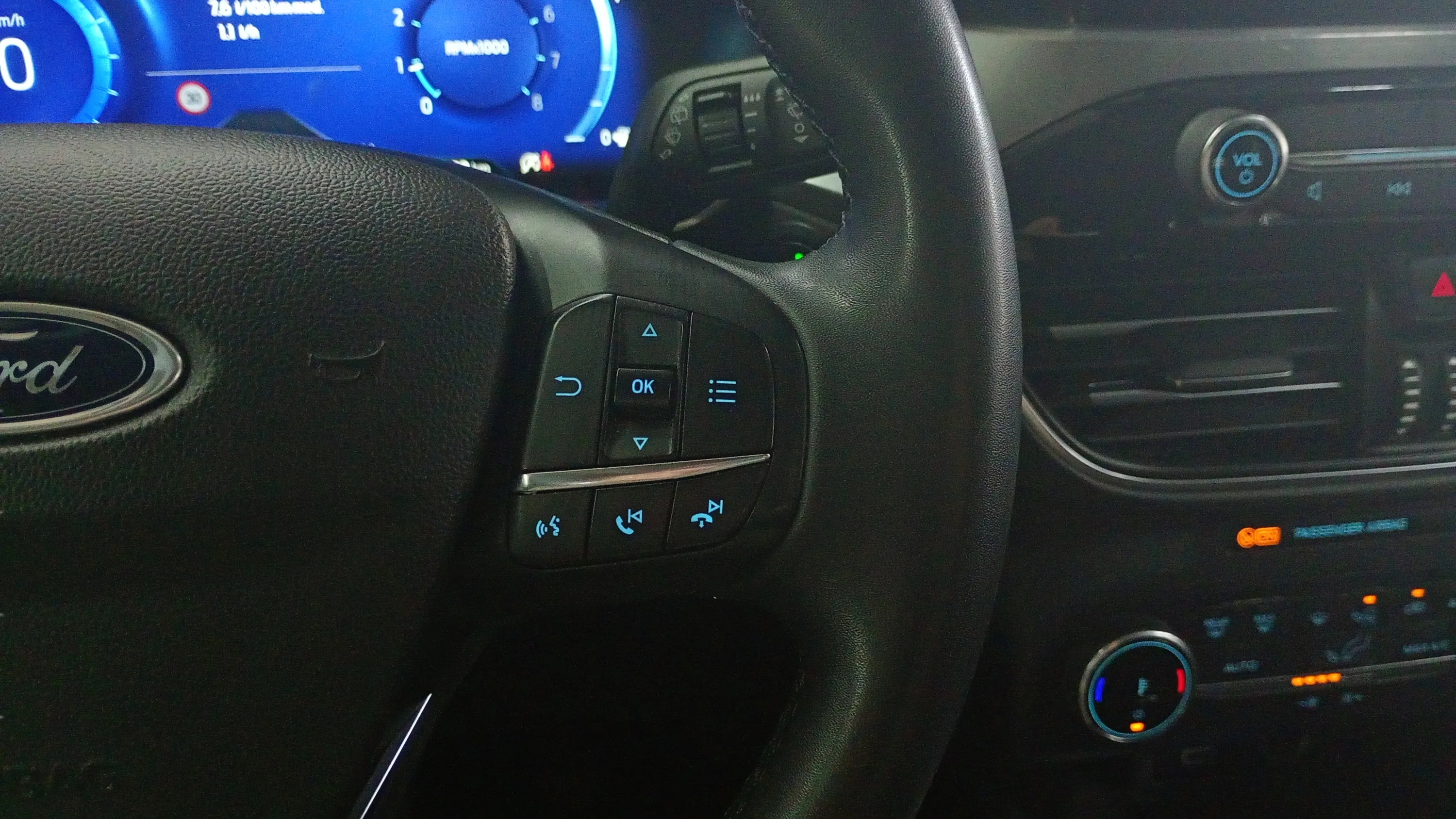 Ford Kuga Titanium 1.5T EcoBoost - foto 20