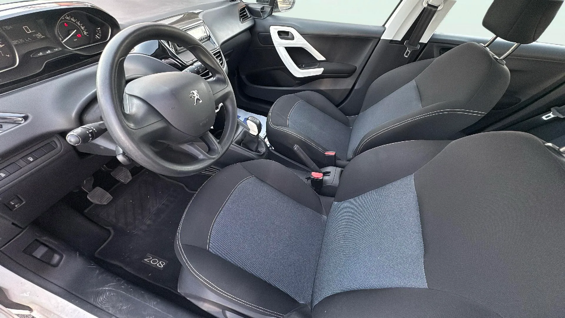 Peugeot 208 PureTech Active - foto 18