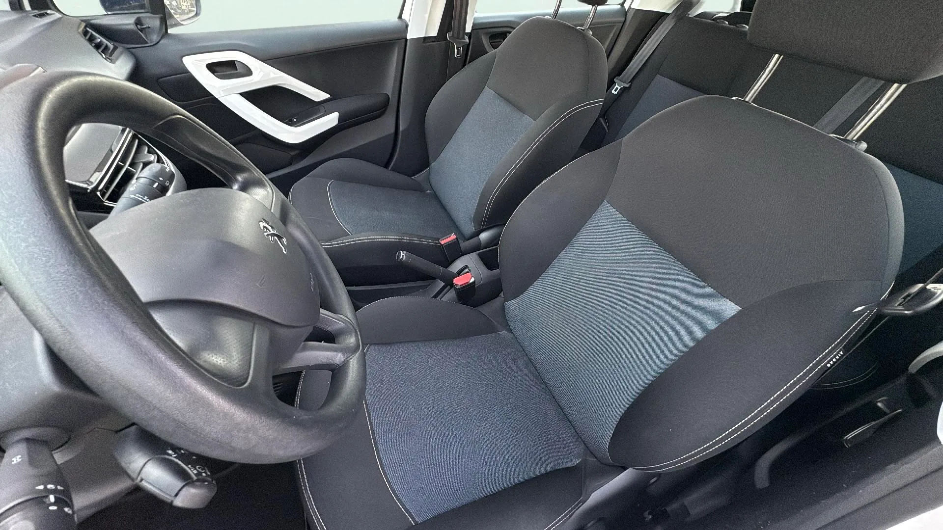 Peugeot 208 PureTech Active - foto 19