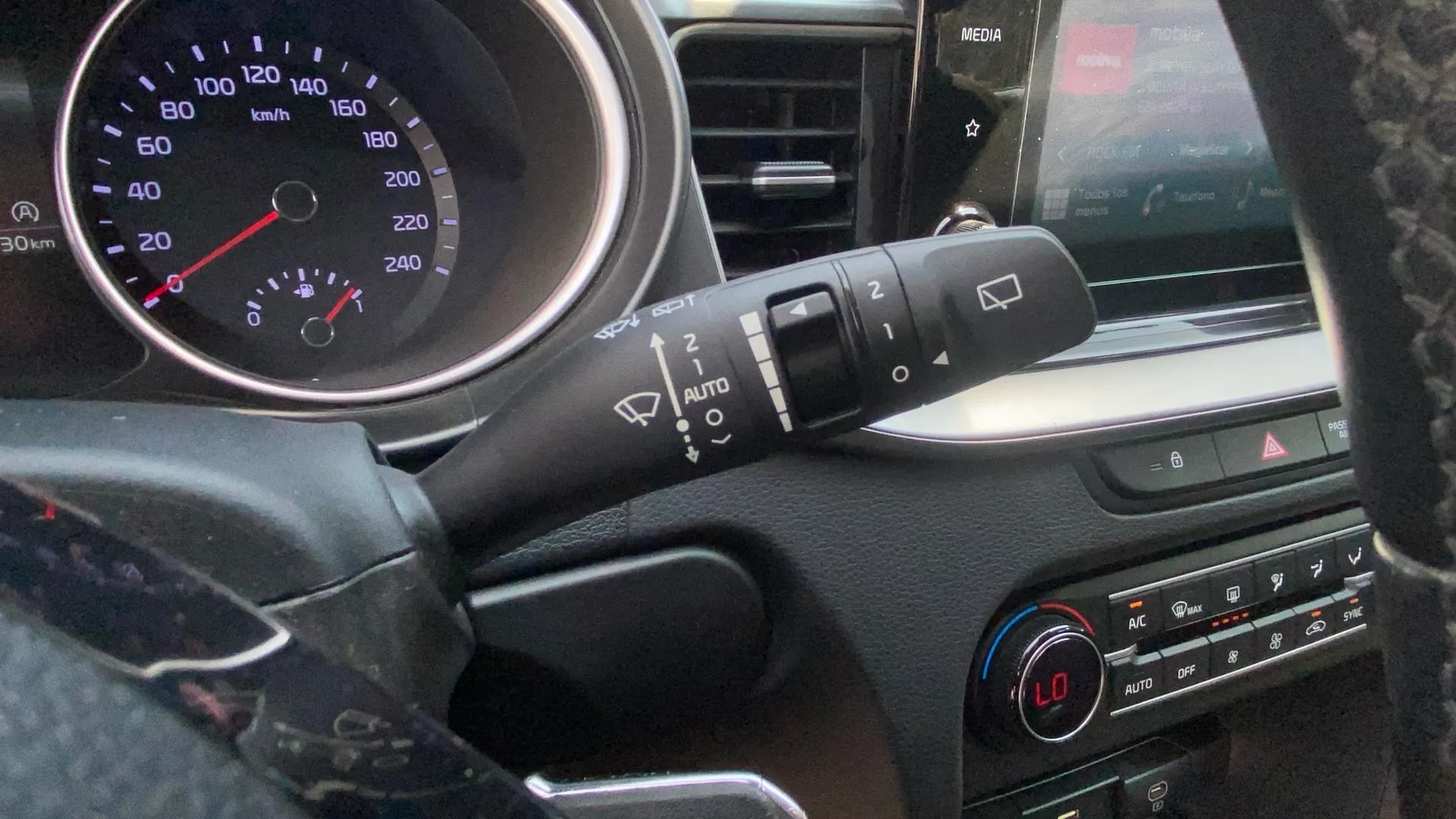 Kia Ceed 1.6 MHEV iMT Drive - foto 18