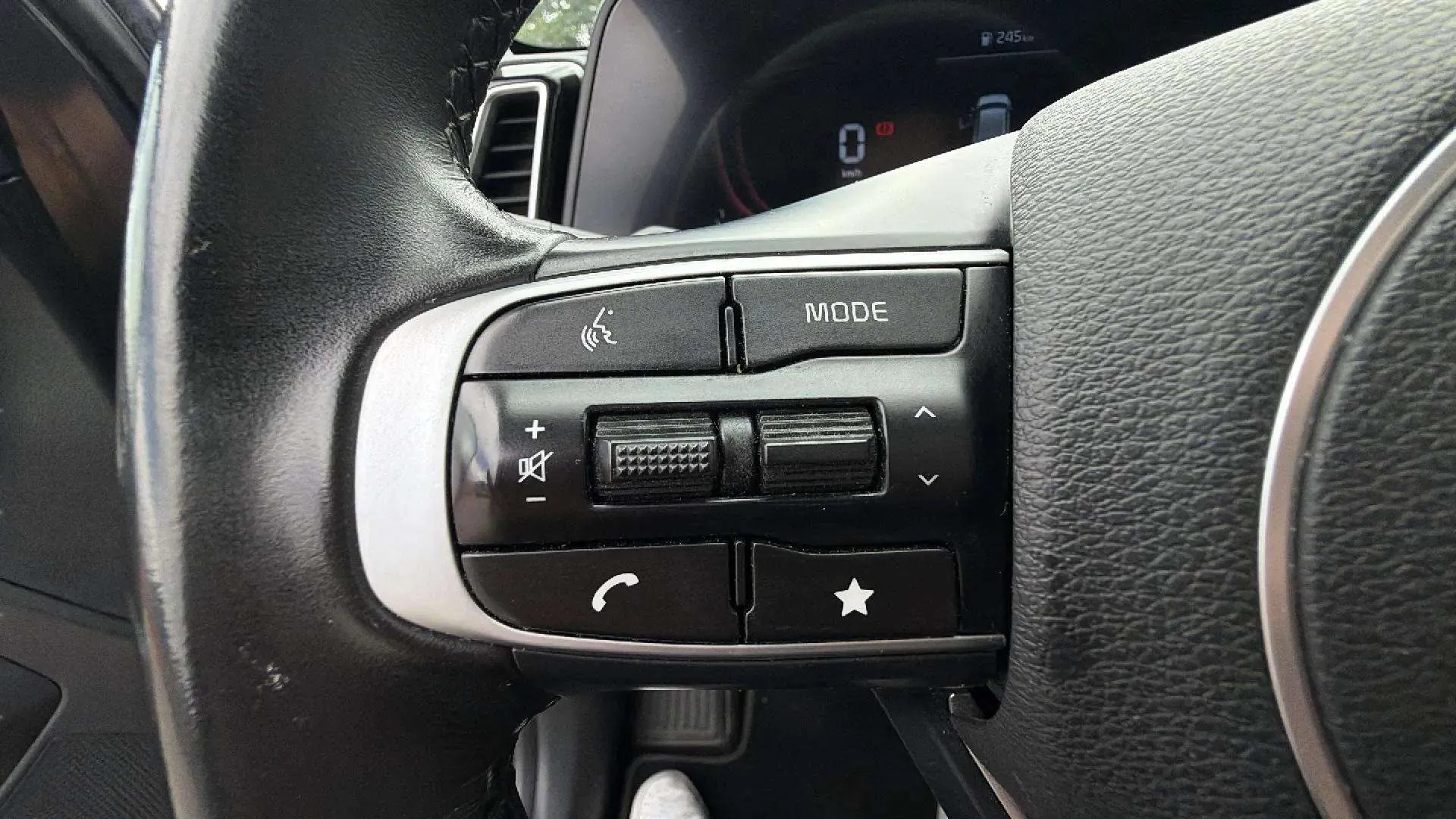 Kia Sportage 1.6 CRDi MHEV Business 4x2 - foto 13