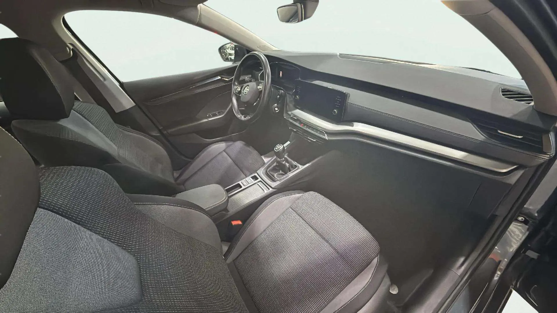 Škoda Octavia 1.5 TSI Ambition - foto 12