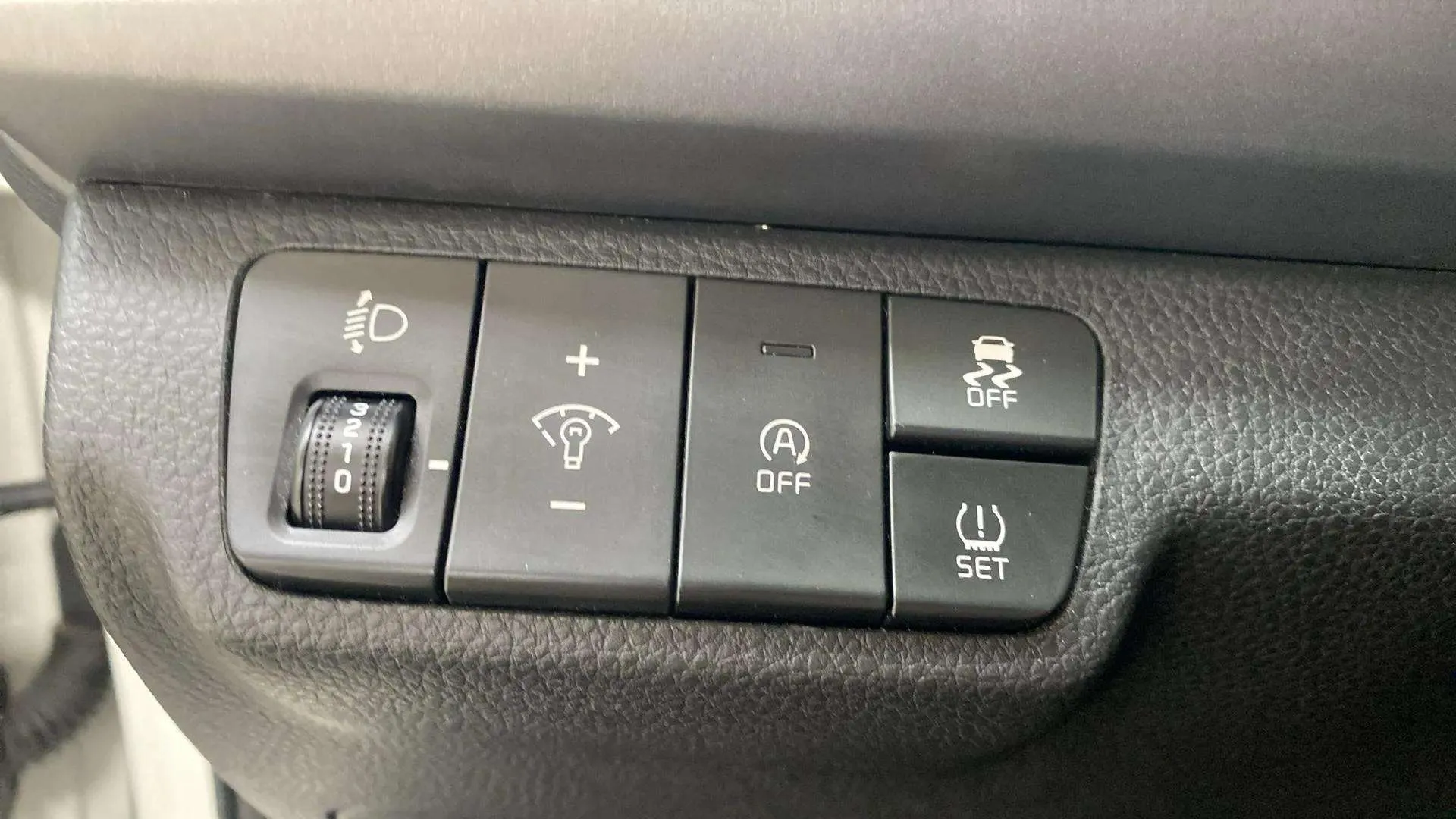 Kia Rio 1.0 T-GDi MHEV iMT Drive - foto 25