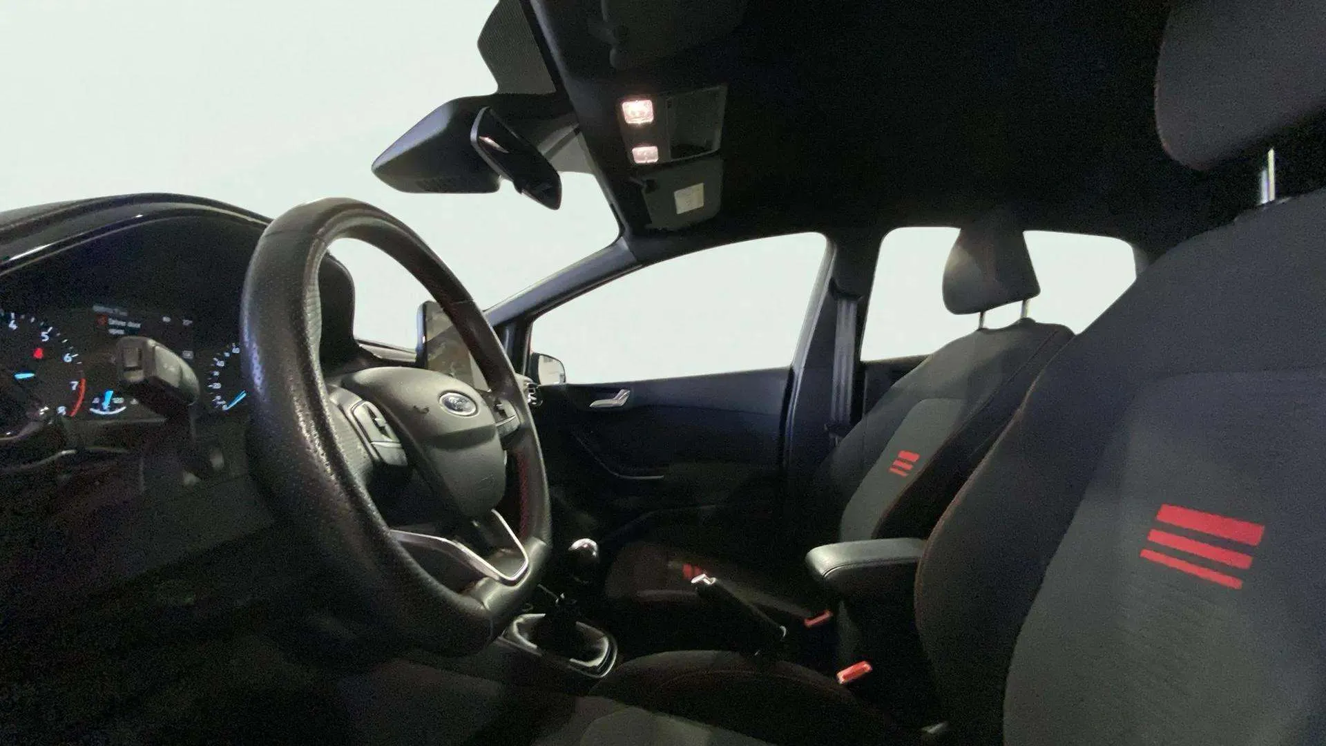 Ford Fiesta 1.0 EcoBoost MHEV ST-Line - foto 12