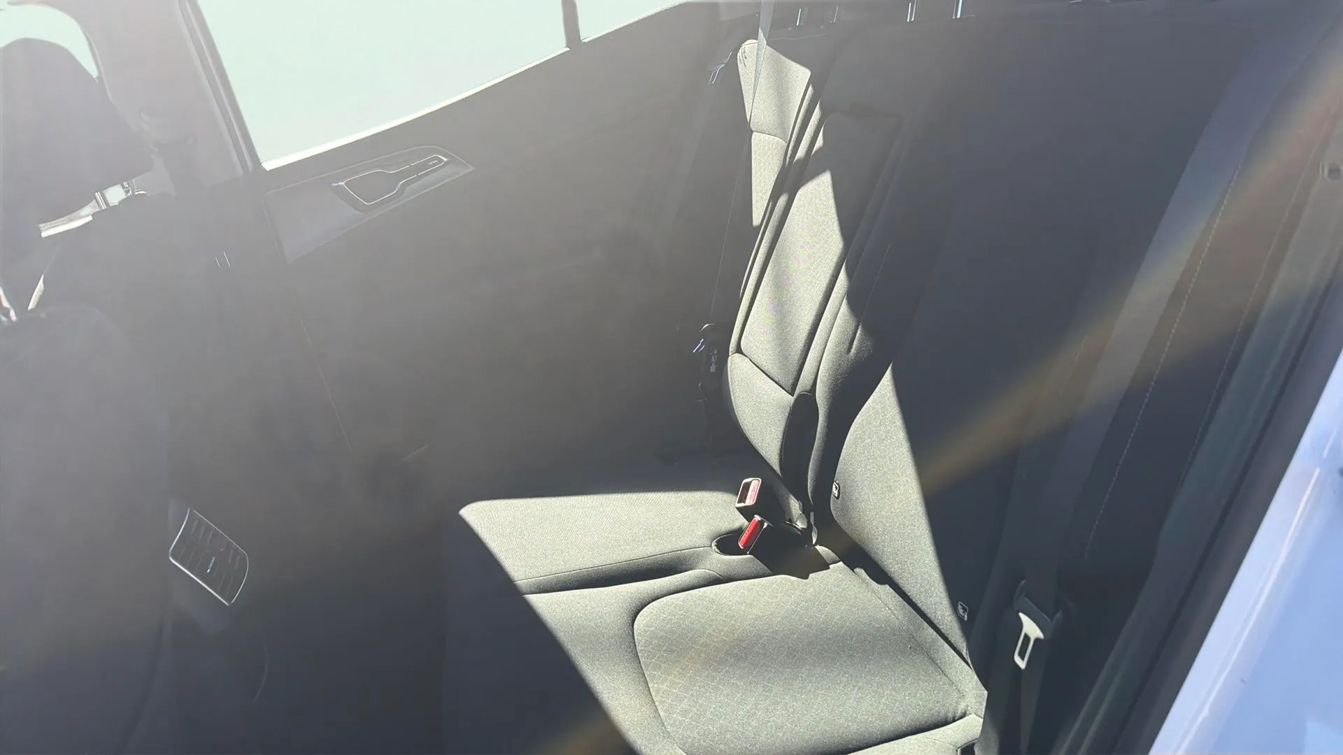 Kia Sportage 1.6 CRDi MHEV Business 4x2 - foto 11