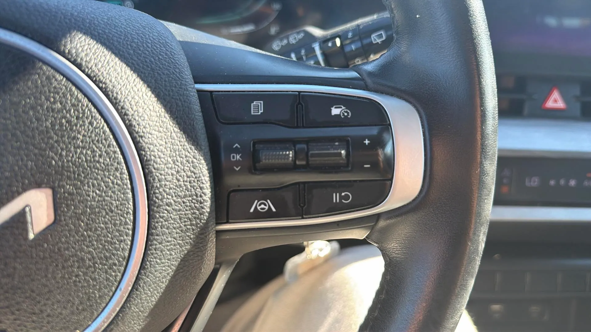 Kia Sportage 1.6 CRDi MHEV Business 4x2 - foto 16