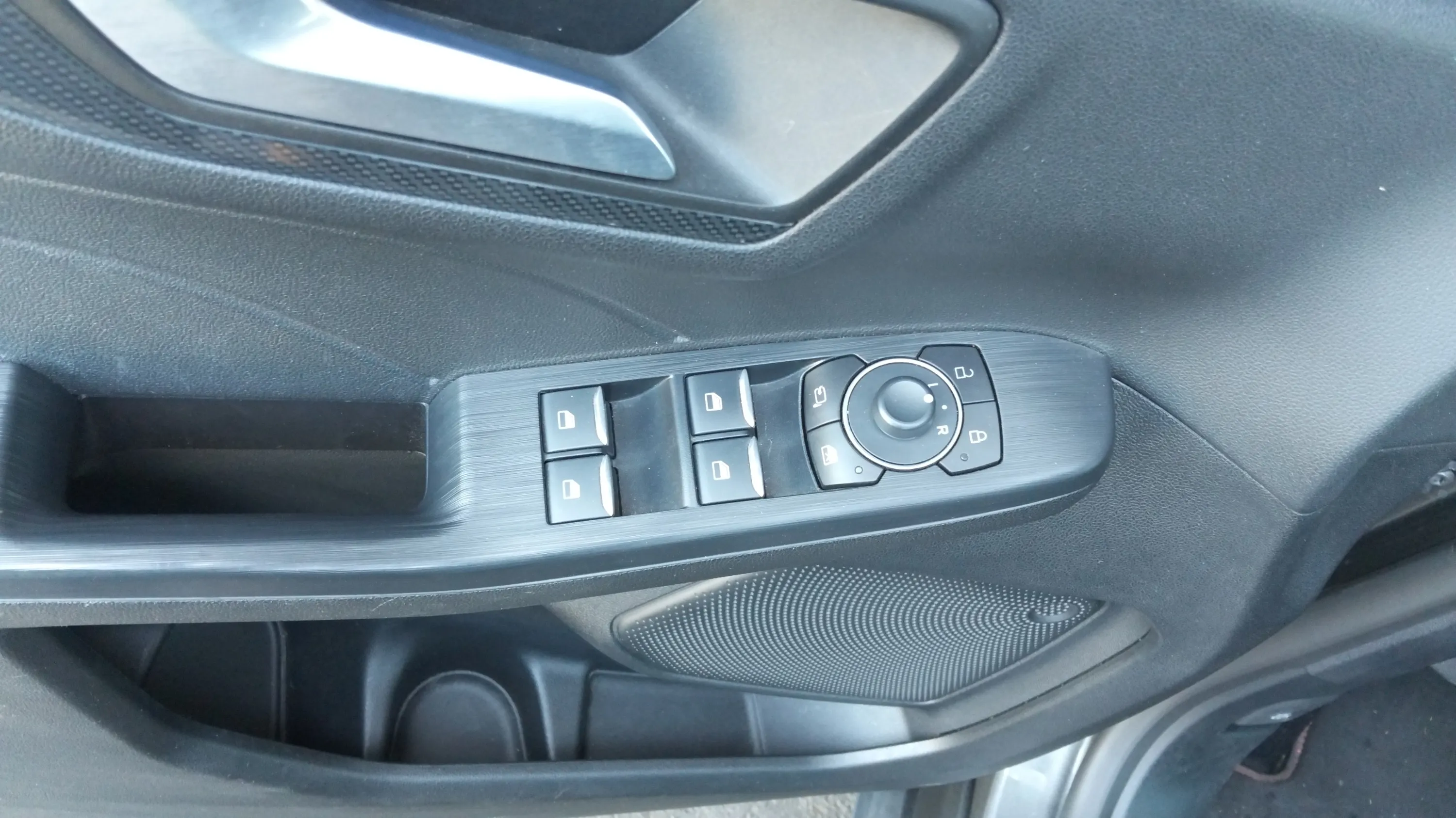 Ford Kuga ST-Line 1.5T EcoBoost - foto 21