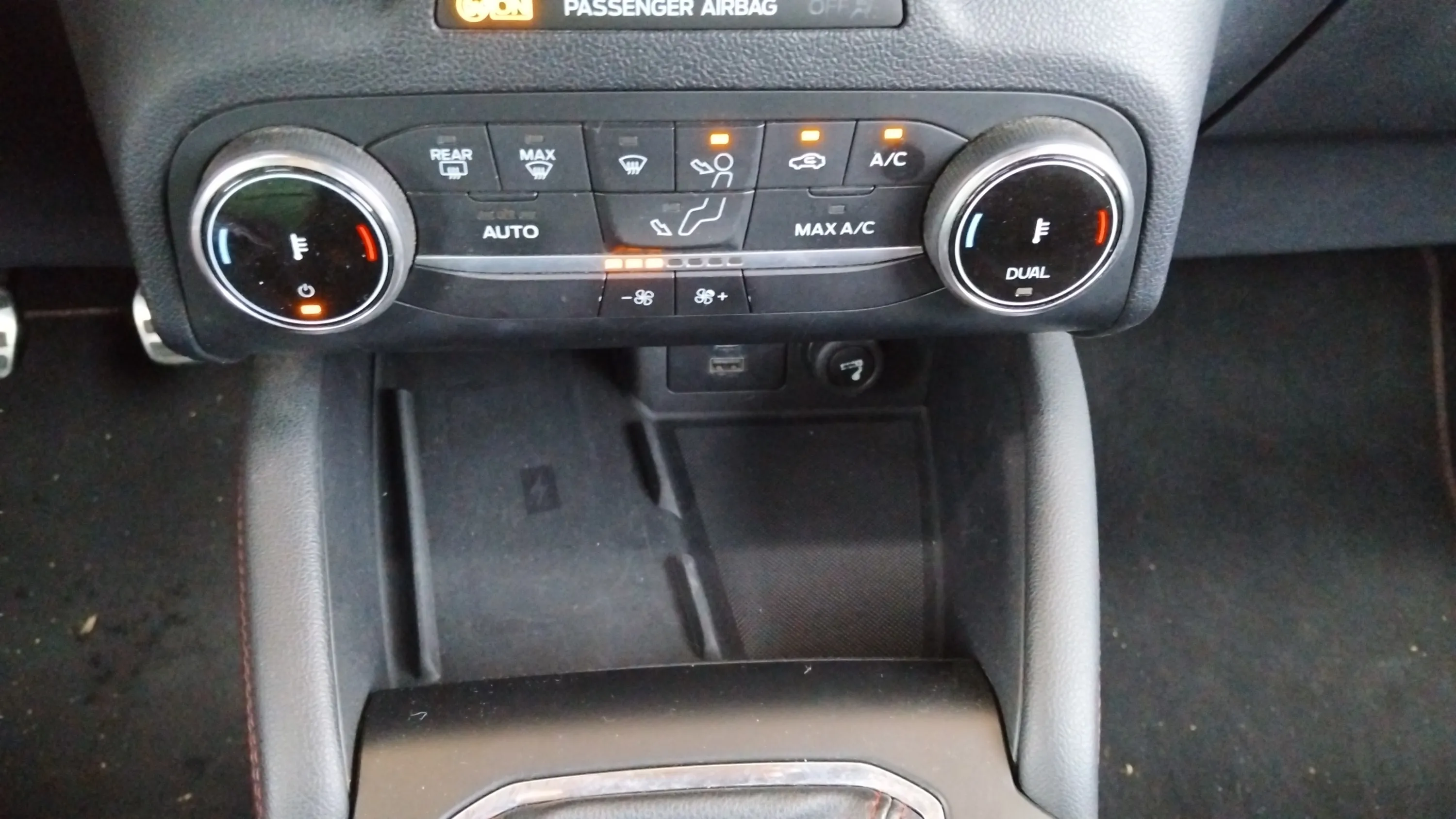 Ford Kuga ST-Line 1.5T EcoBoost - foto 25