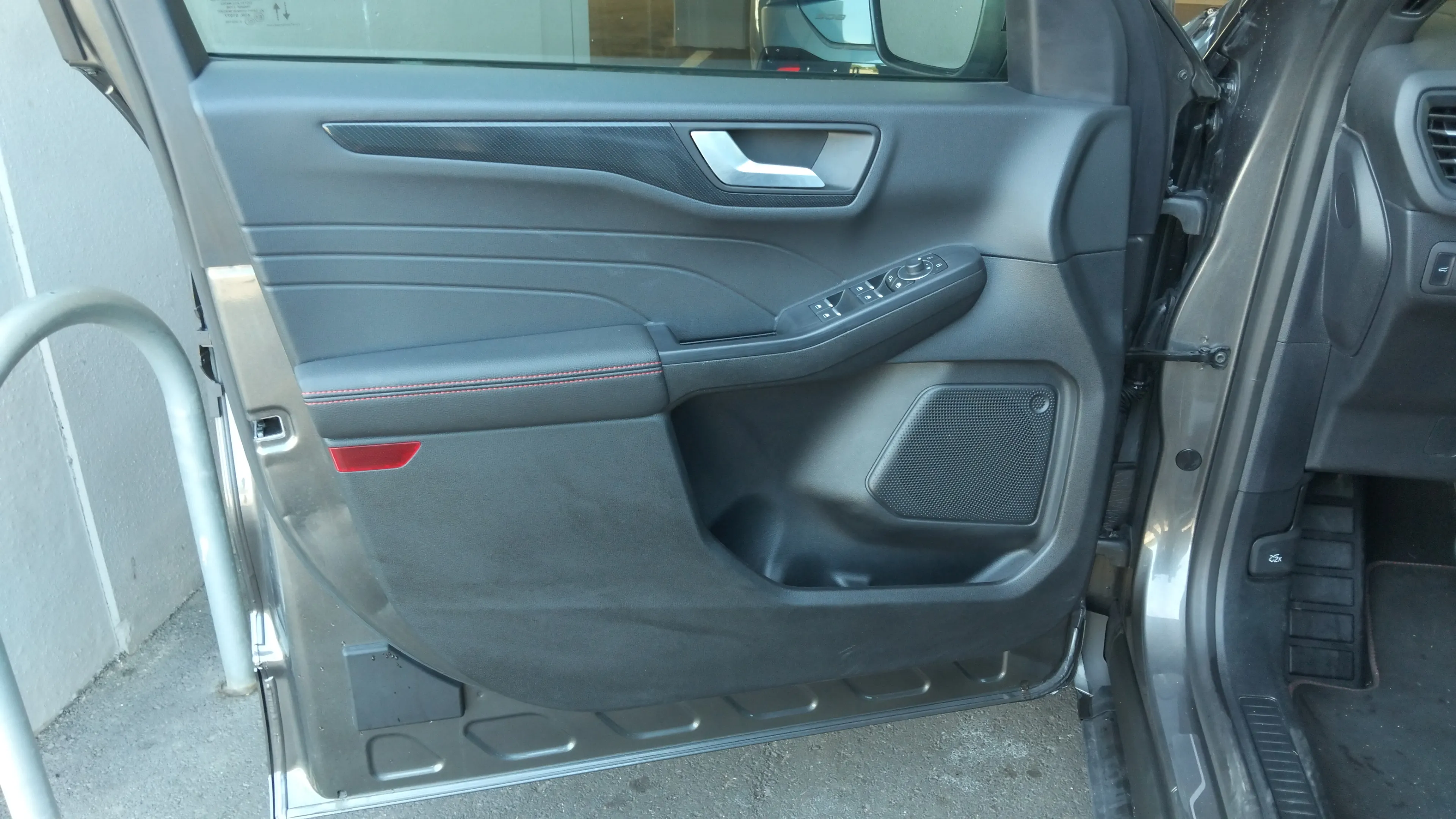 Ford Kuga ST-Line 1.5T EcoBoost - foto 11