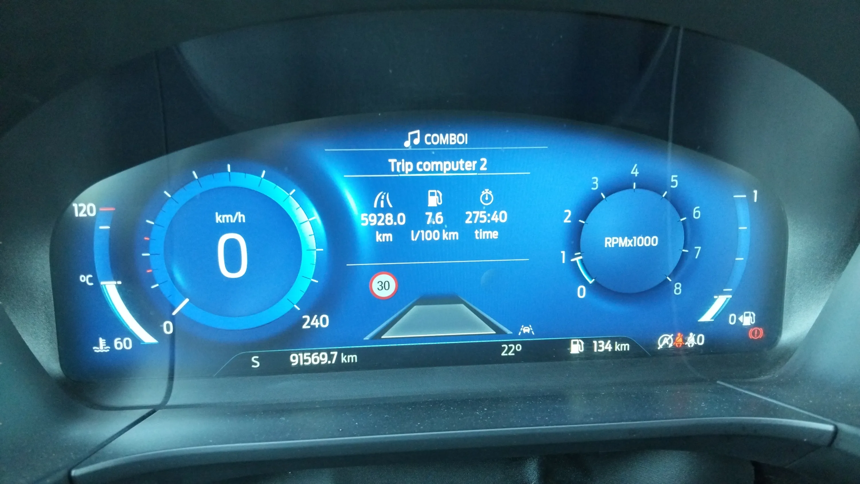 Ford Kuga ST-Line 1.5T EcoBoost - foto 12