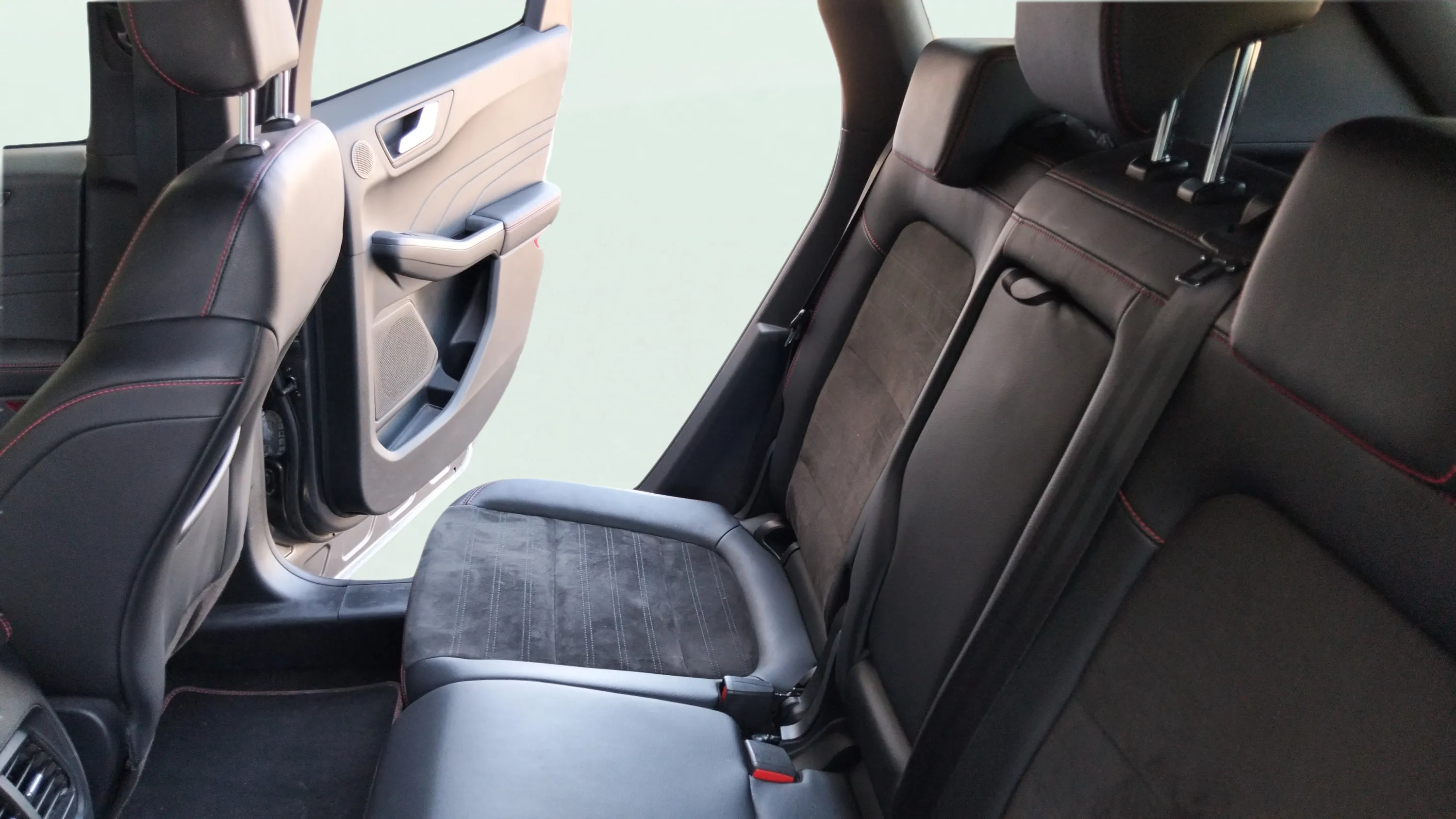 Ford Kuga ST-Line 1.5T EcoBoost - foto 14