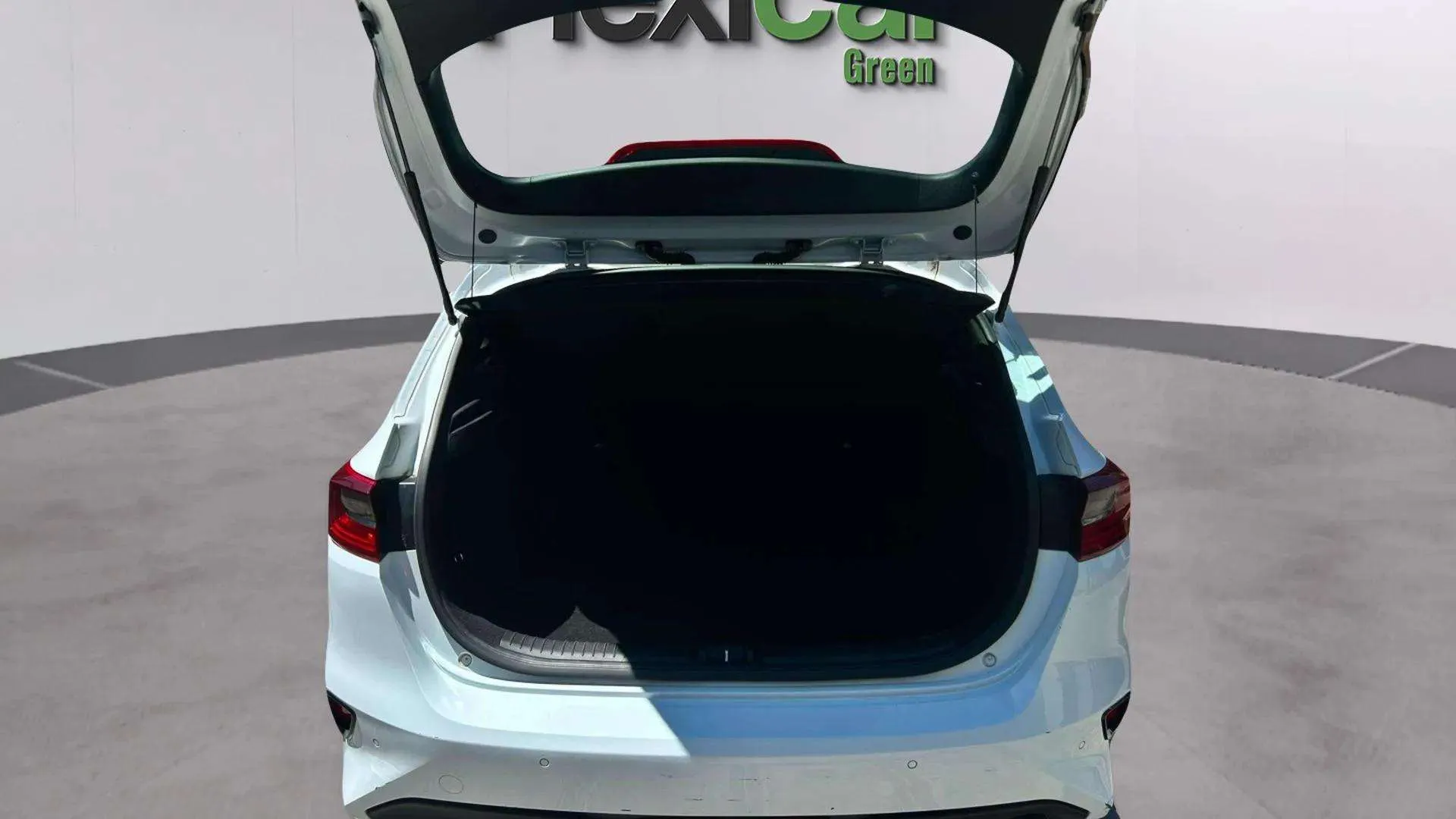 Kia Ceed 1.6 MHEV iMT Drive - foto 13