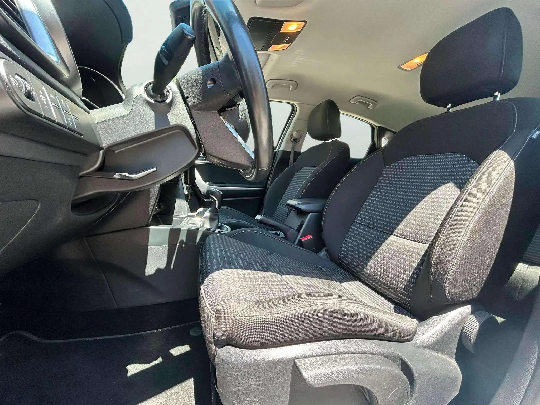 Kia Ceed 1.6 MHEV iMT Drive - foto 24