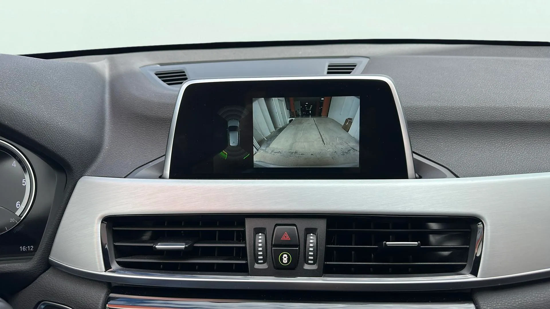 BMW X1 sDrive18d - foto 12