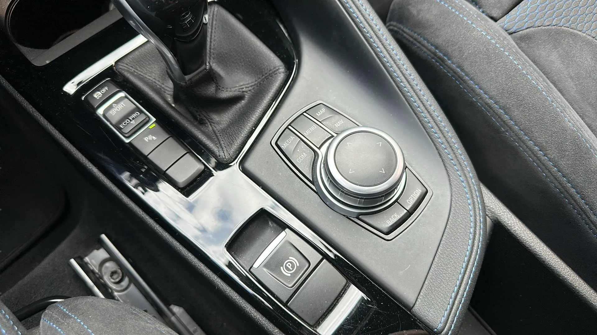 BMW X1 sDrive18d - foto 15