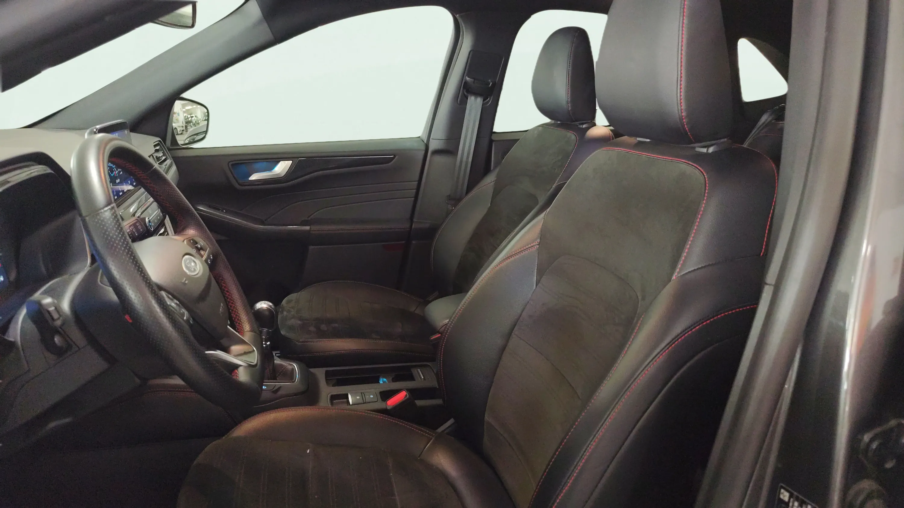 Ford Kuga ST-Line 1.5T EcoBoost - foto 22