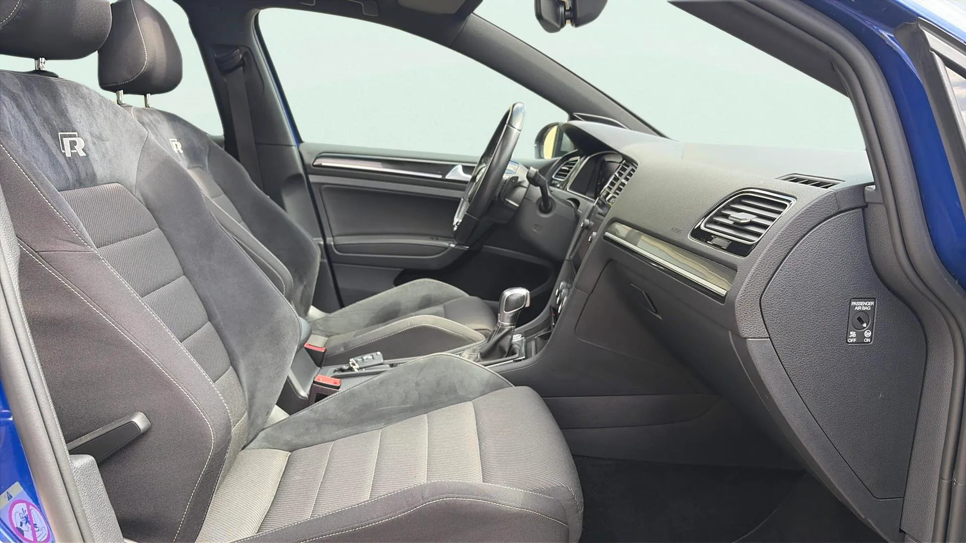 Volkswagen Golf R 2.0 TSI 4Motion DSG - foto 12