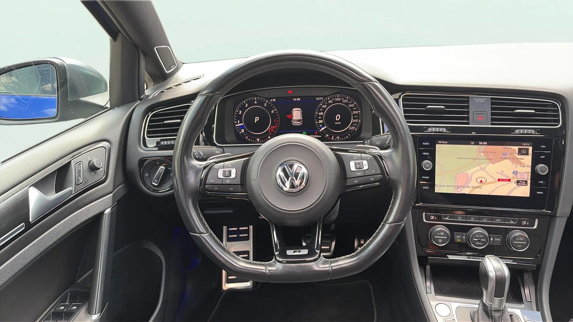 Volkswagen Golf R 2.0 TSI 4Motion DSG - foto 10