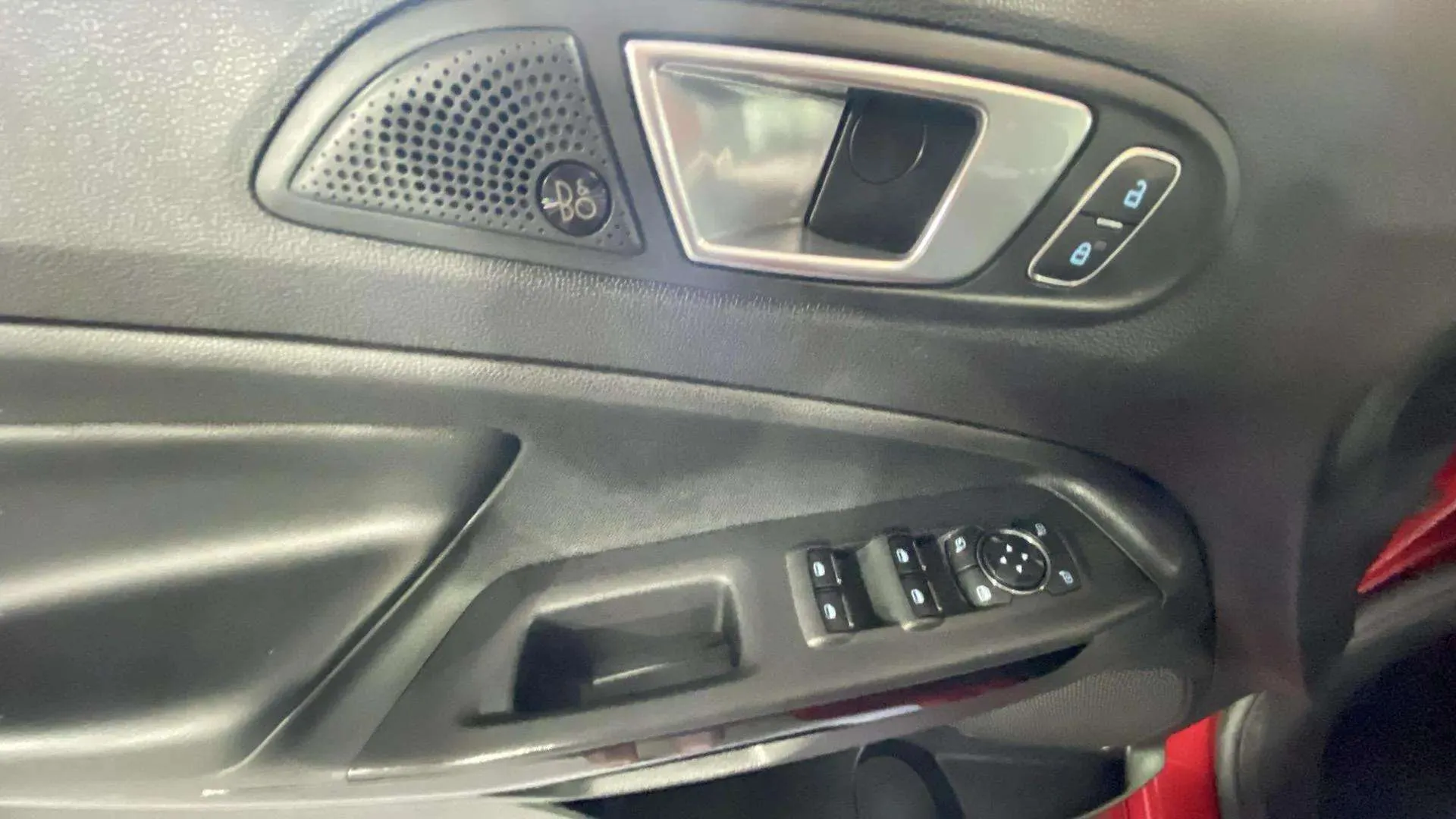 Ford EcoSport 1.0T EcoBoost ST Line - foto 17