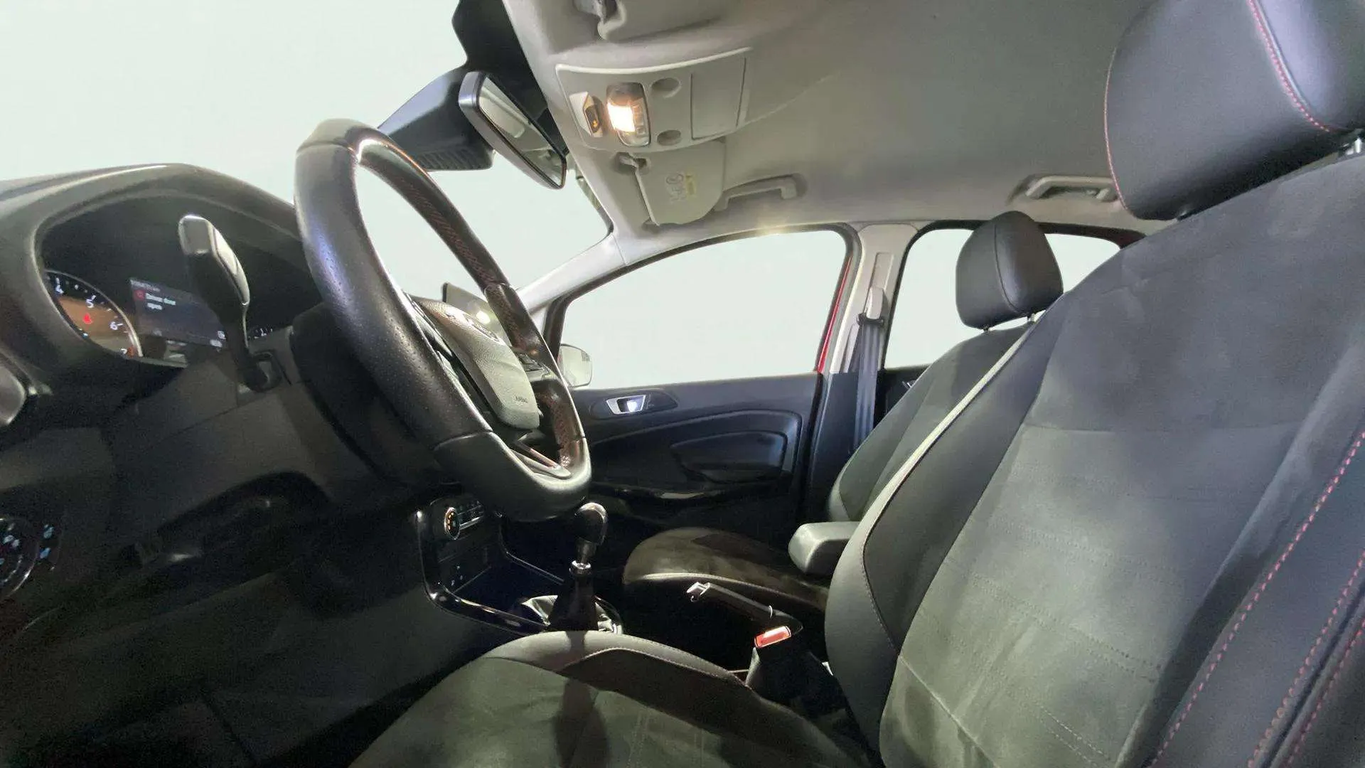 Ford EcoSport 1.0T EcoBoost ST Line - foto 12