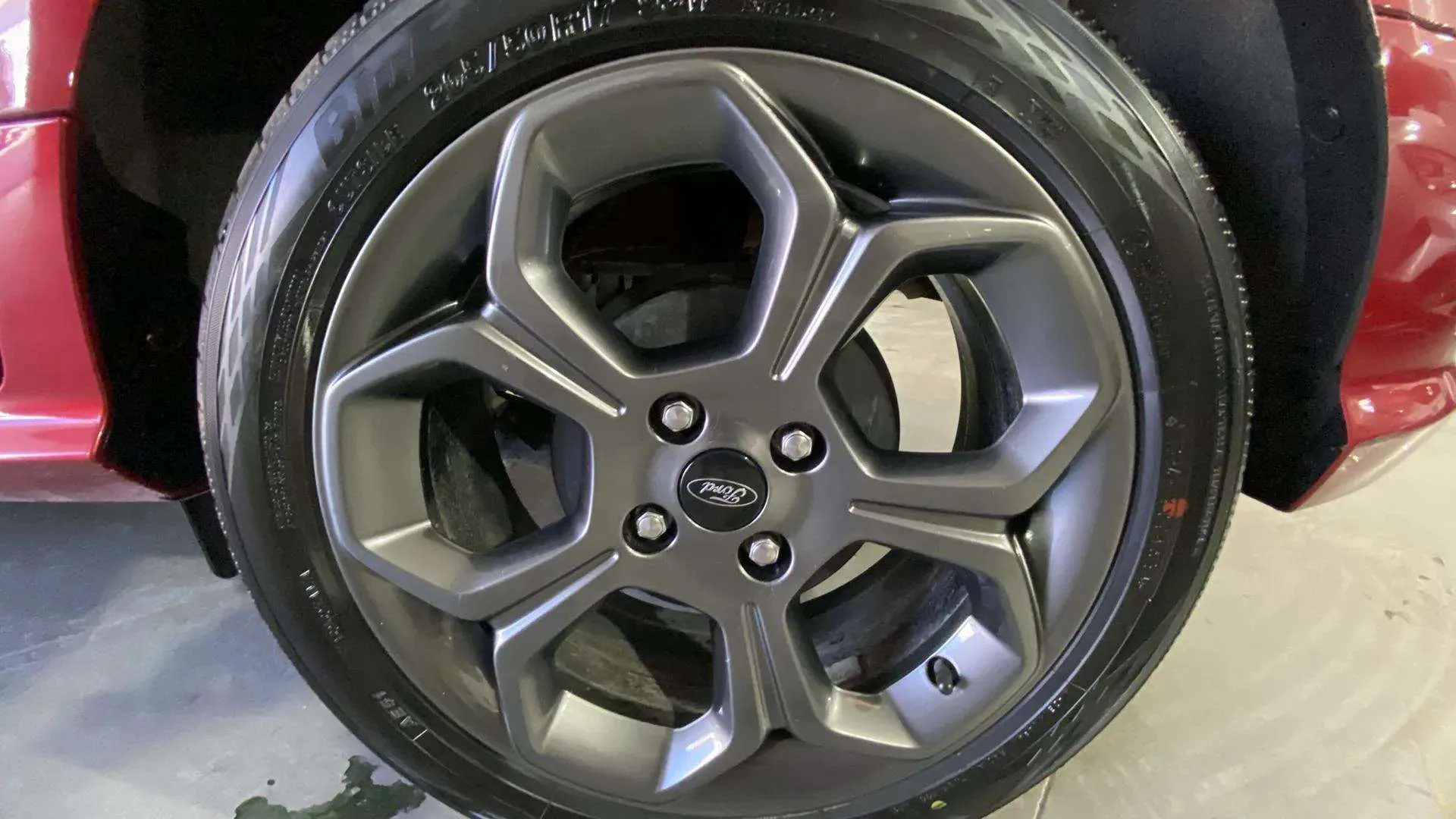 Ford EcoSport 1.0T EcoBoost ST Line - foto 22
