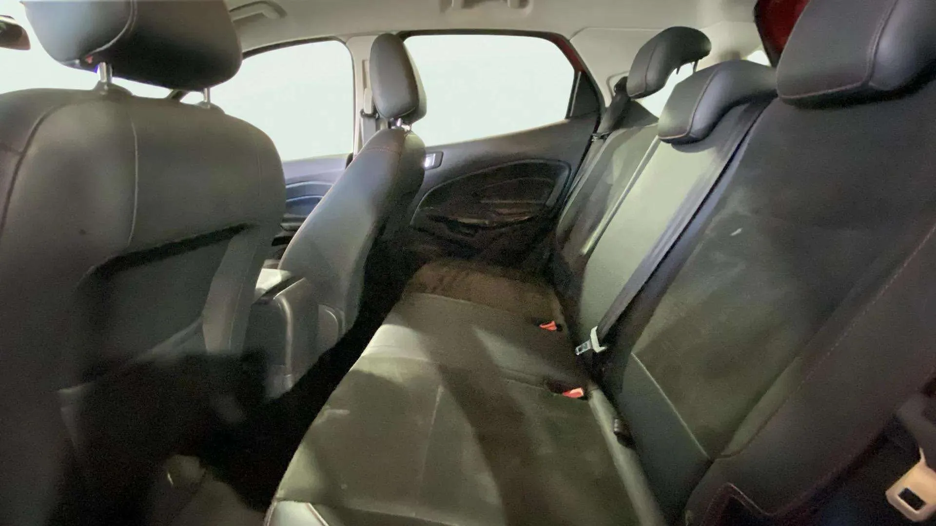 Ford EcoSport 1.0T EcoBoost ST Line - foto 15