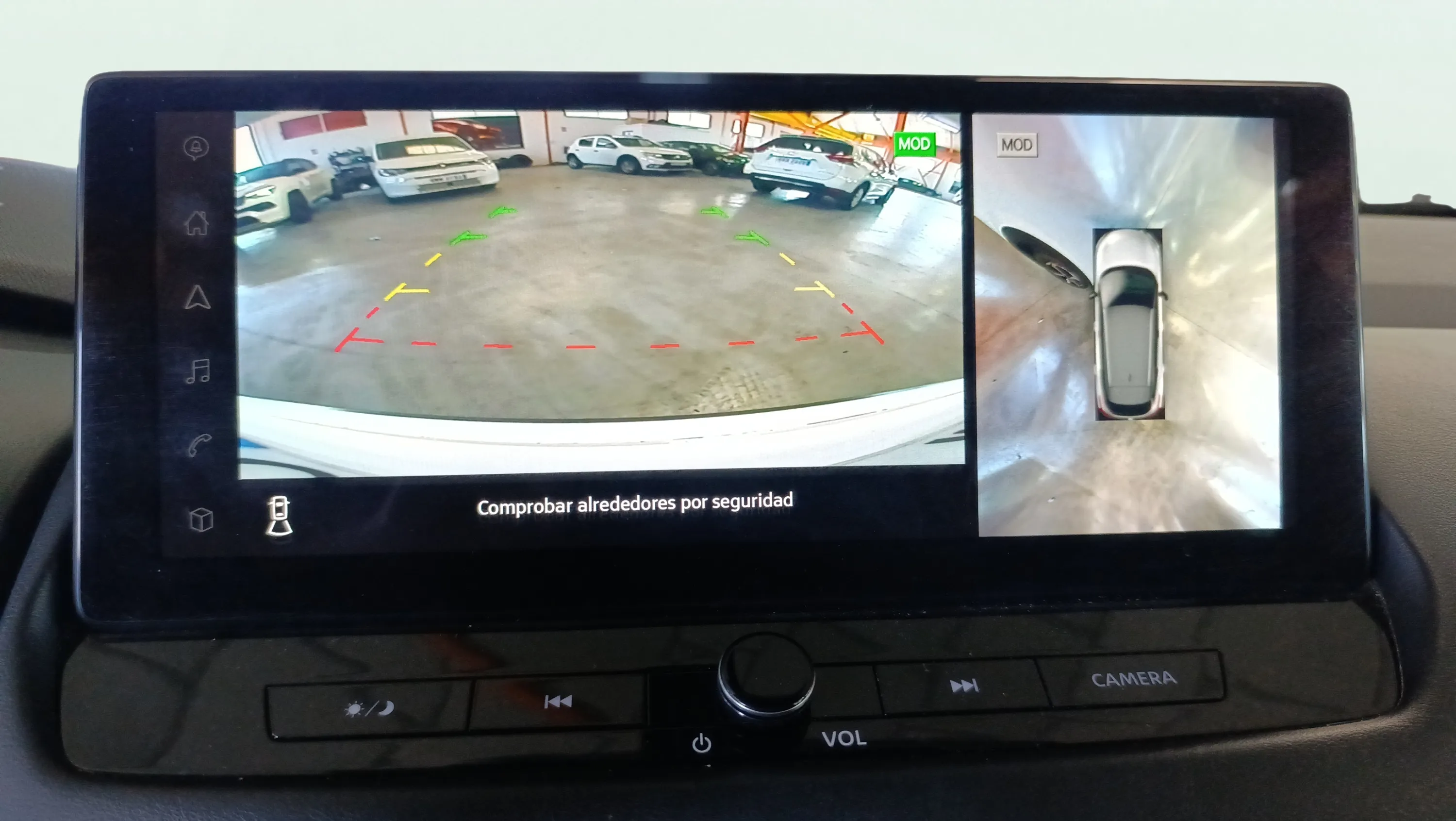 Nissan Qashqai DIG-T Xtronic N-Connecta - foto 24