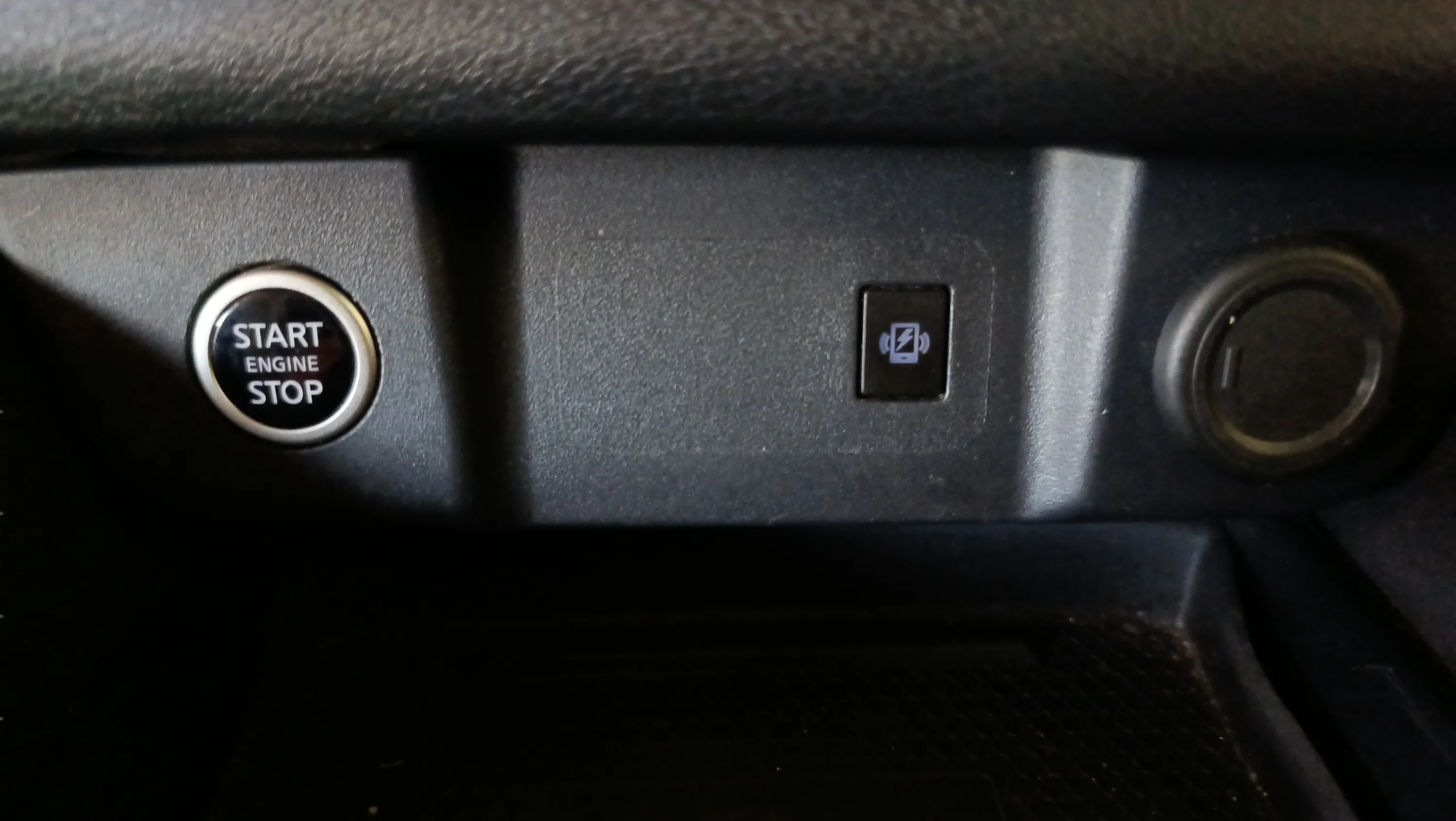 Nissan Qashqai DIG-T Xtronic N-Connecta - foto 27