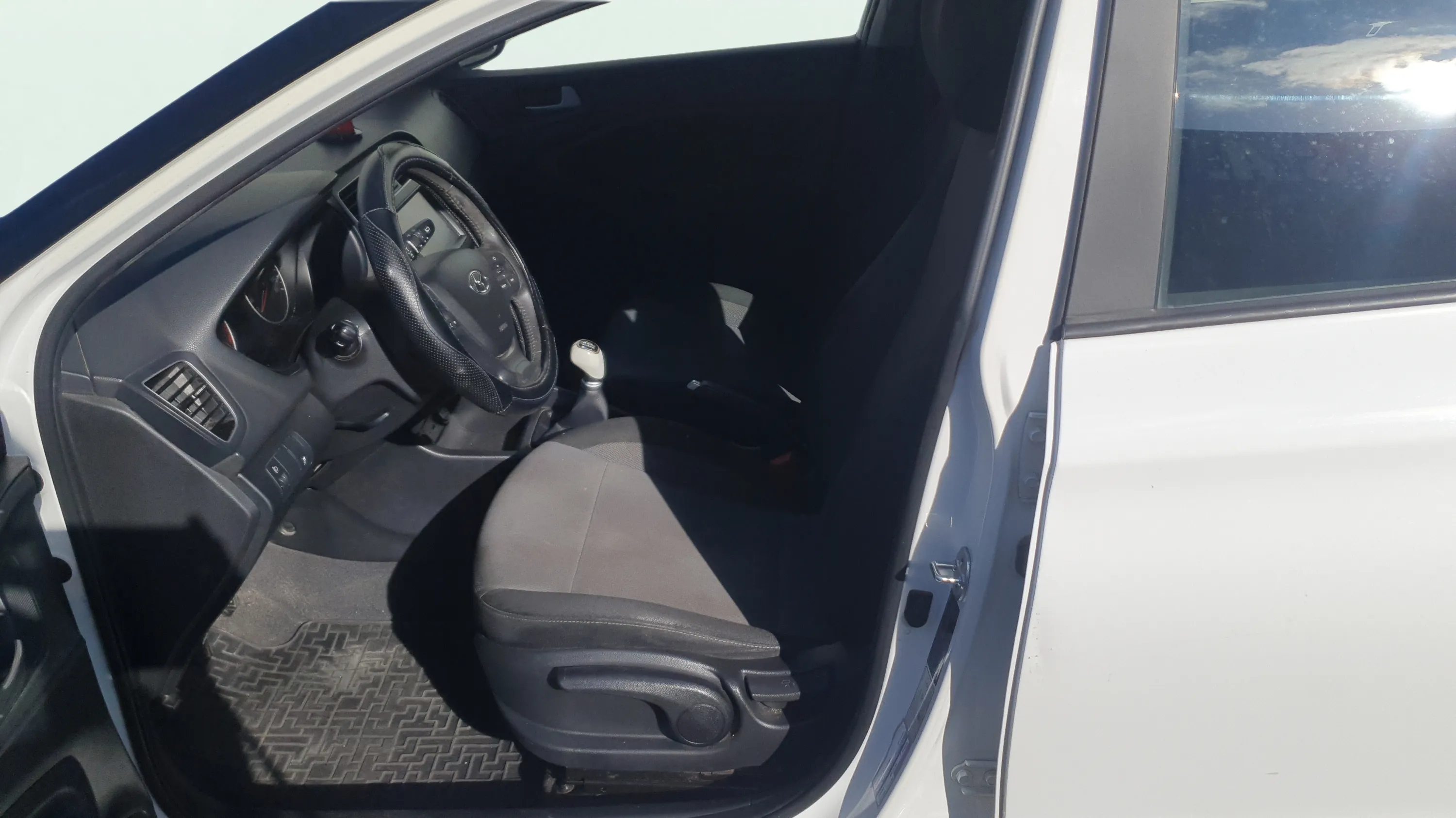 Hyundai i20 1.2 MPI Klass - foto 8