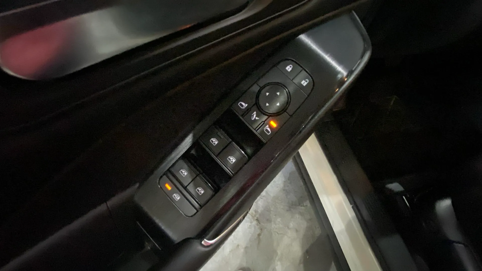 Nissan Qashqai DIG-T mHEV Xtronic 4x4 N-Connecta - foto 17