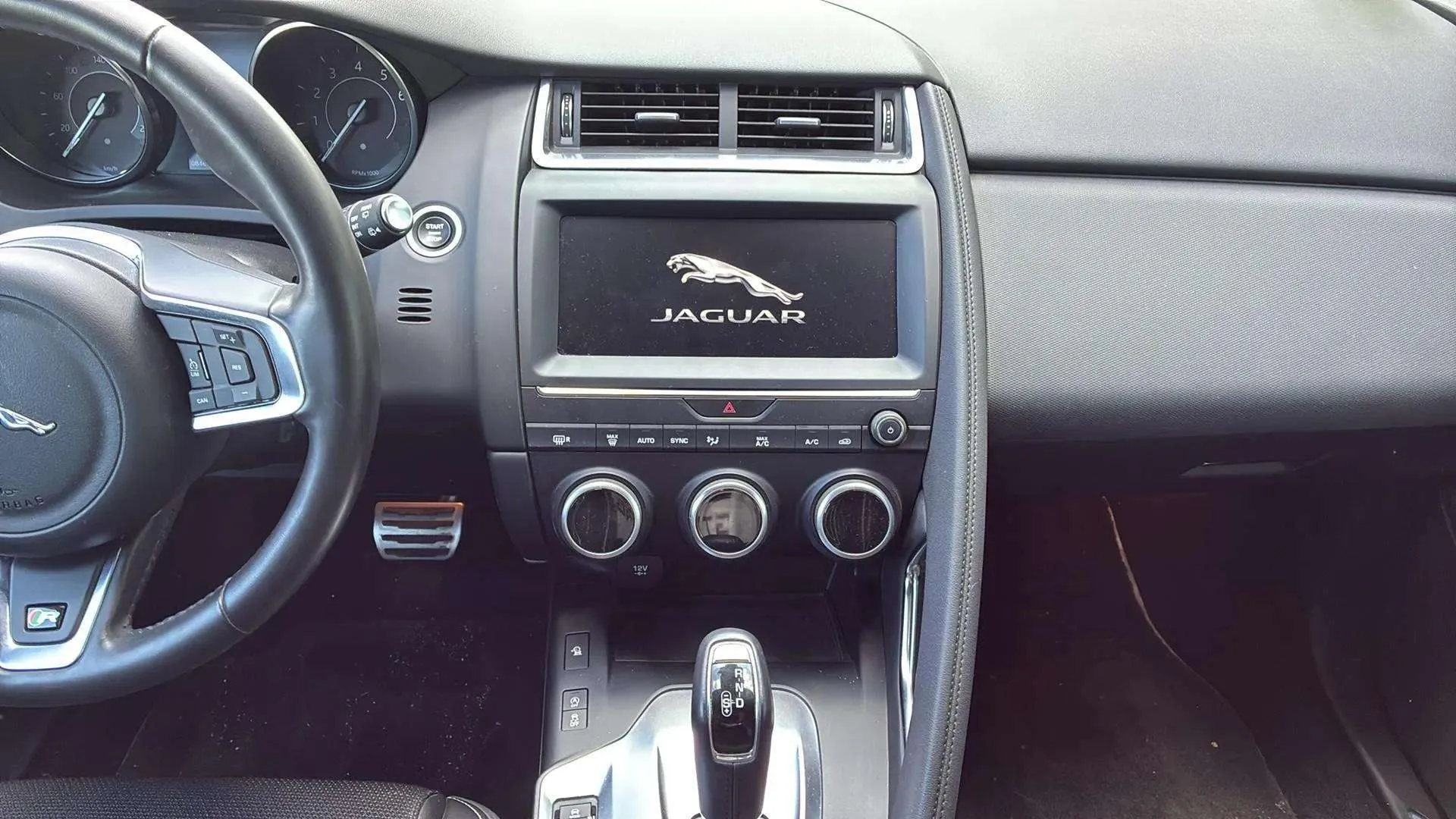 Jaguar E-Pace 2. R-Dynamic 4WD - foto 20