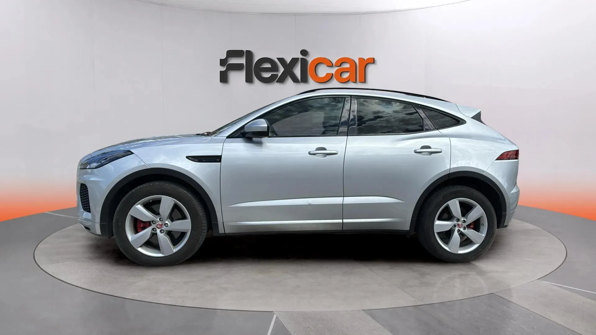 Jaguar E-Pace 2. R-Dynamic 4WD - foto 4