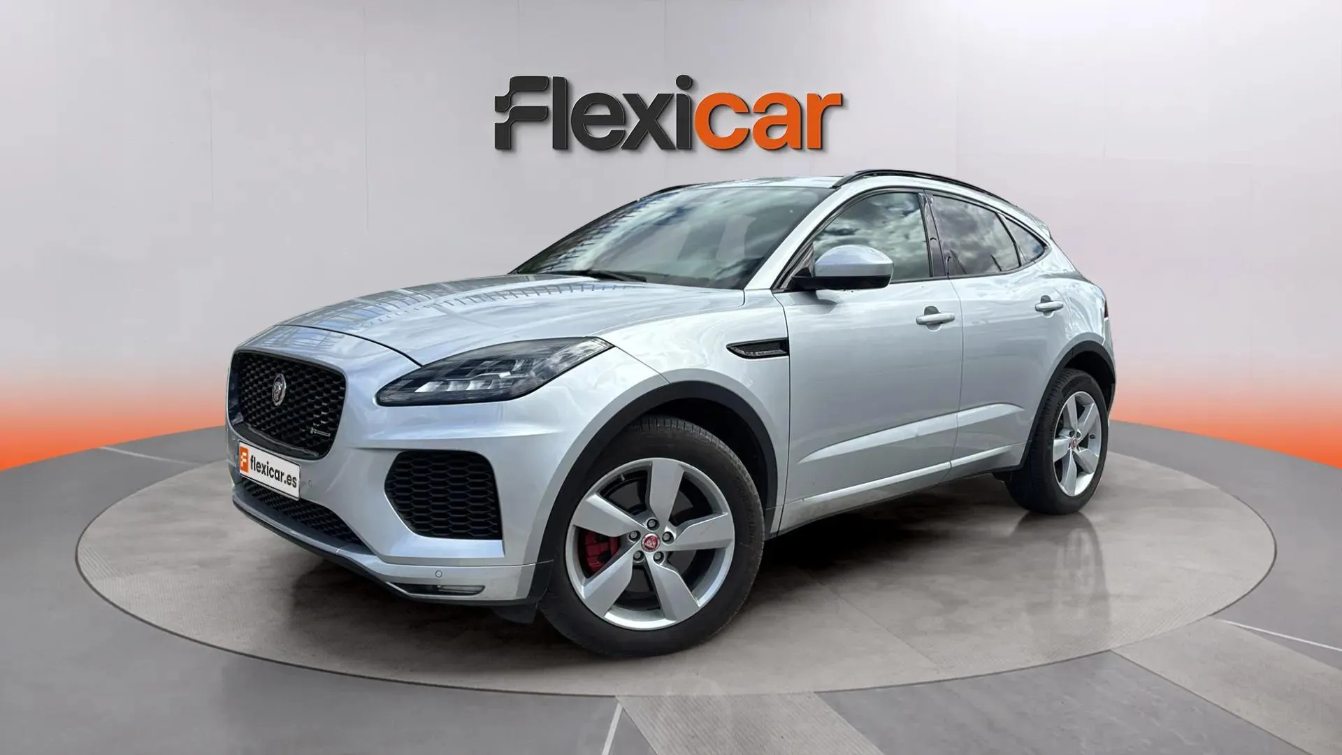 Jaguar E-Pace 2. R-Dynamic 4WD - foto 3