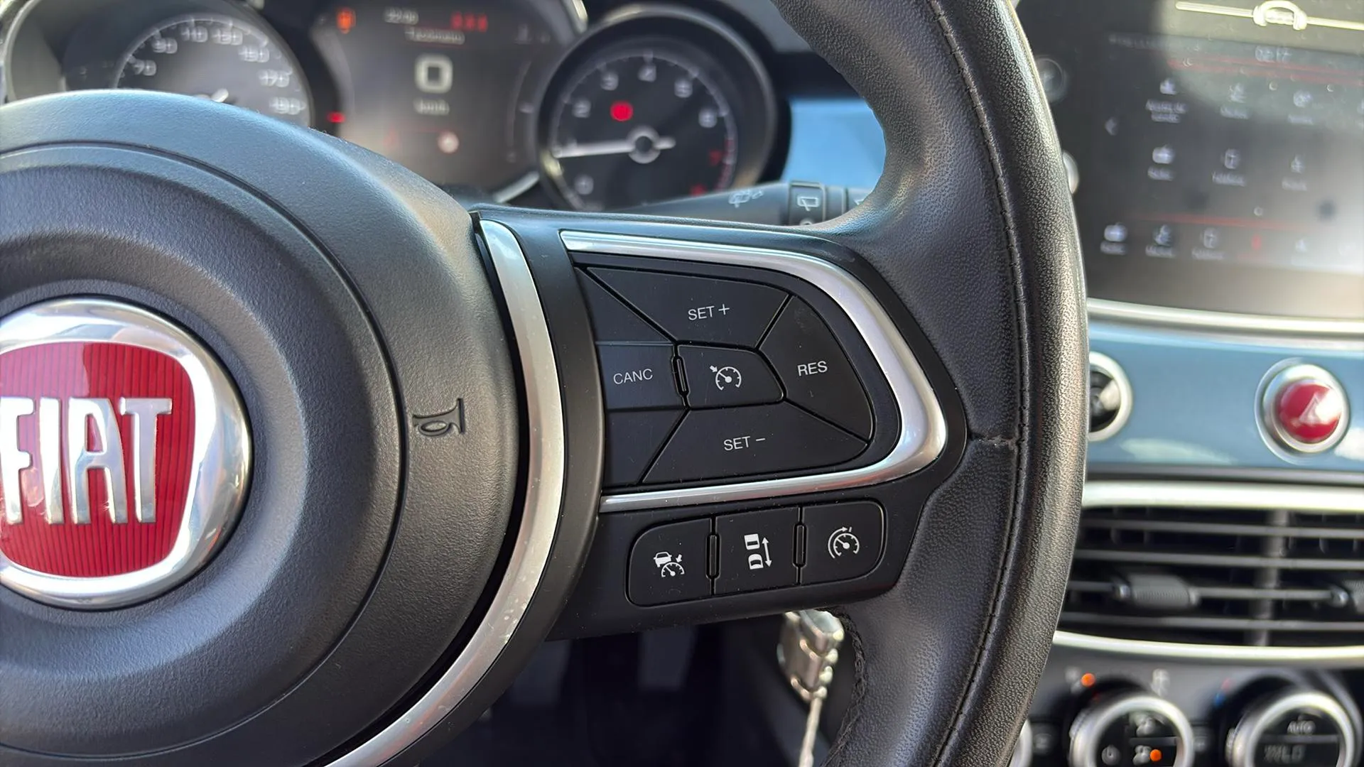 Fiat 500X City Cross 1,0 GSE T3 - foto 16