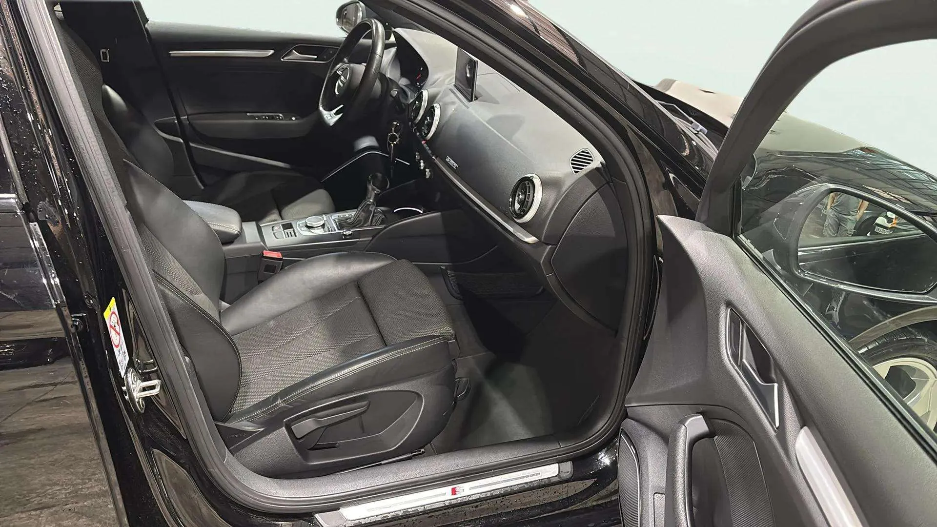 Audi A3 design ed 2.0 TDI quattro S tronic Sedan - foto 22