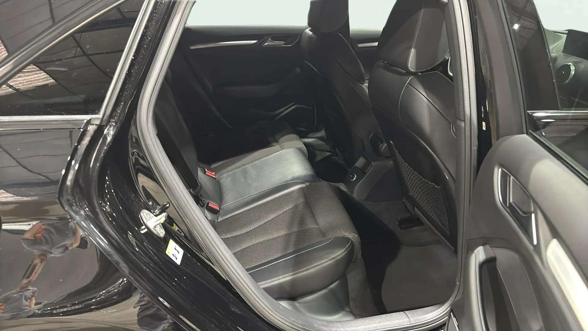Audi A3 design ed 2.0 TDI quattro S tronic Sedan - foto 23