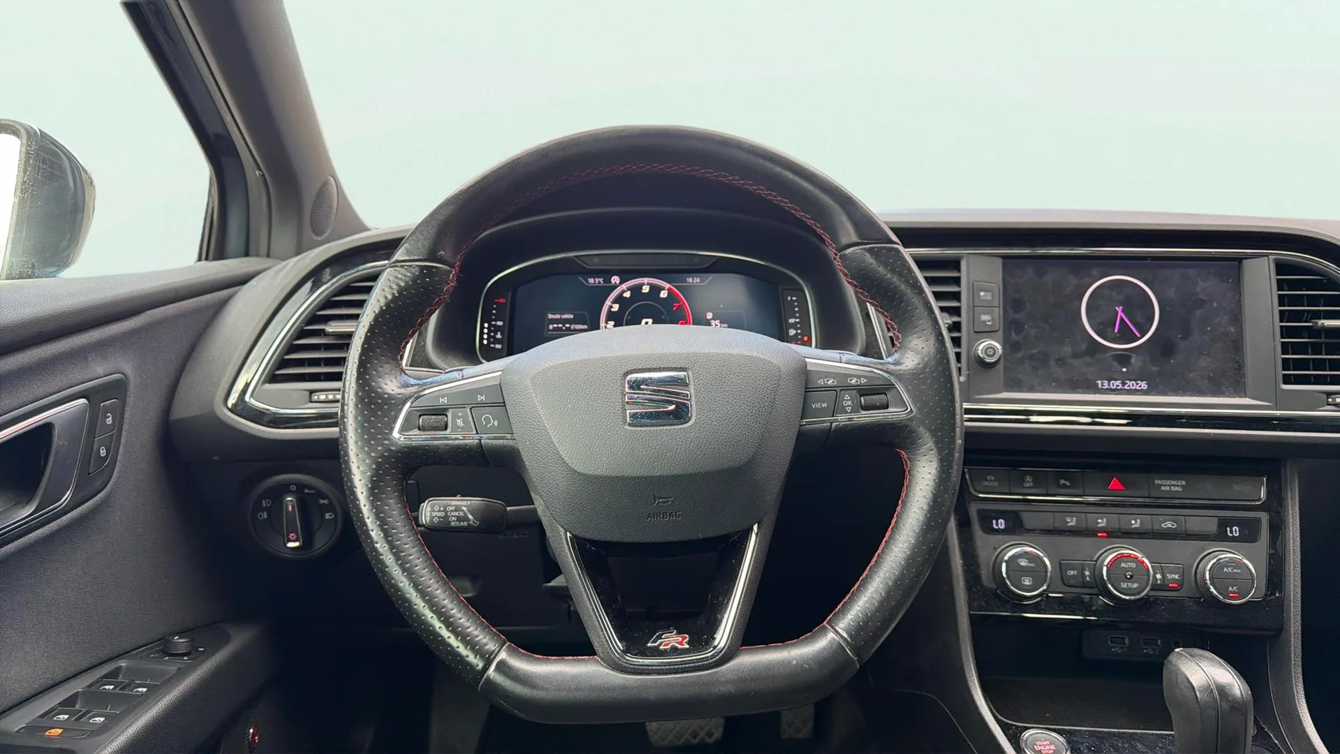 SEAT León ST 1.5 Ecotsi DSG-7 FR - foto 10