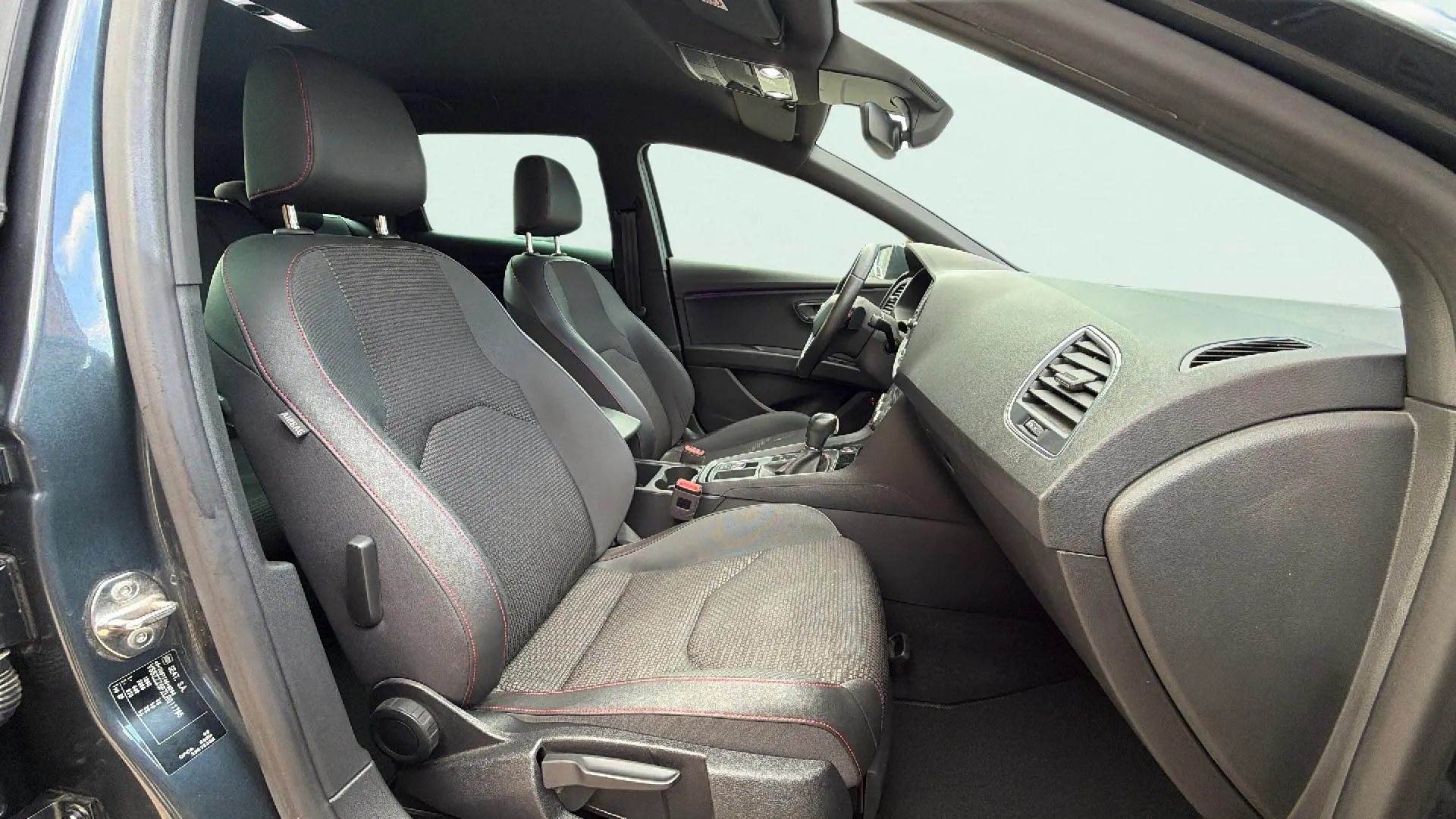 SEAT León ST 1.5 Ecotsi DSG-7 FR - foto 12