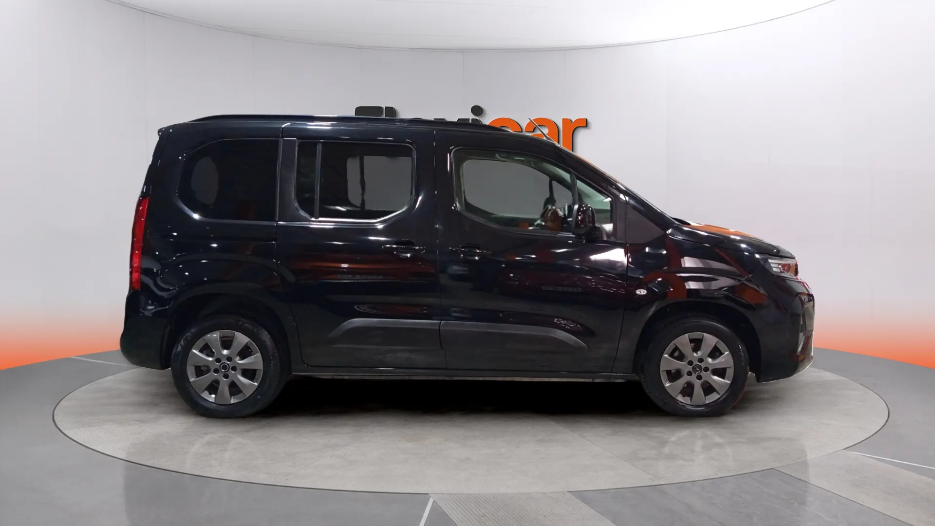 Opel Combo 1.5 Td MT6 €6.4 - foto 4