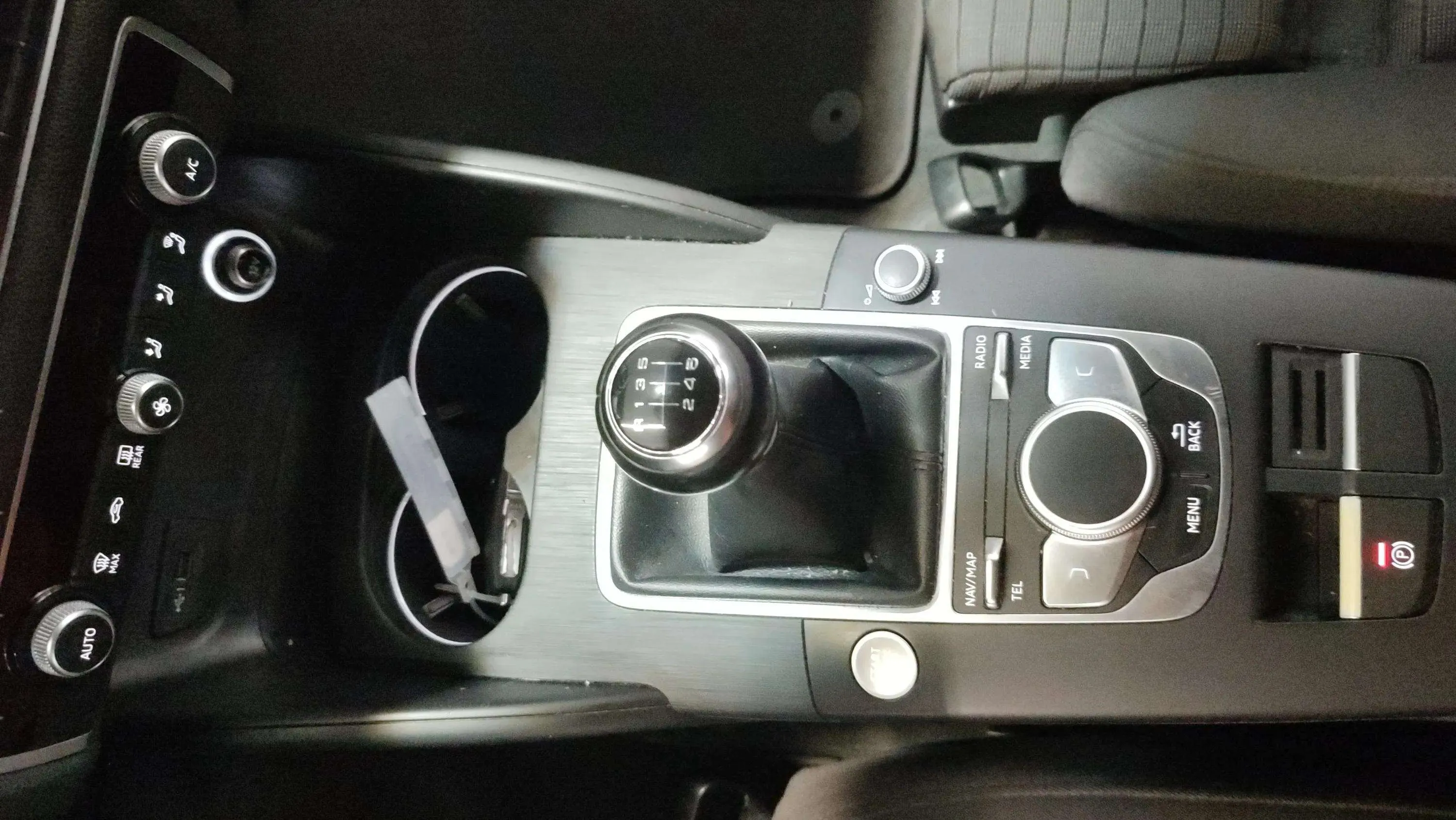 Audi A3 S line 30 TDI Sportback - foto 13