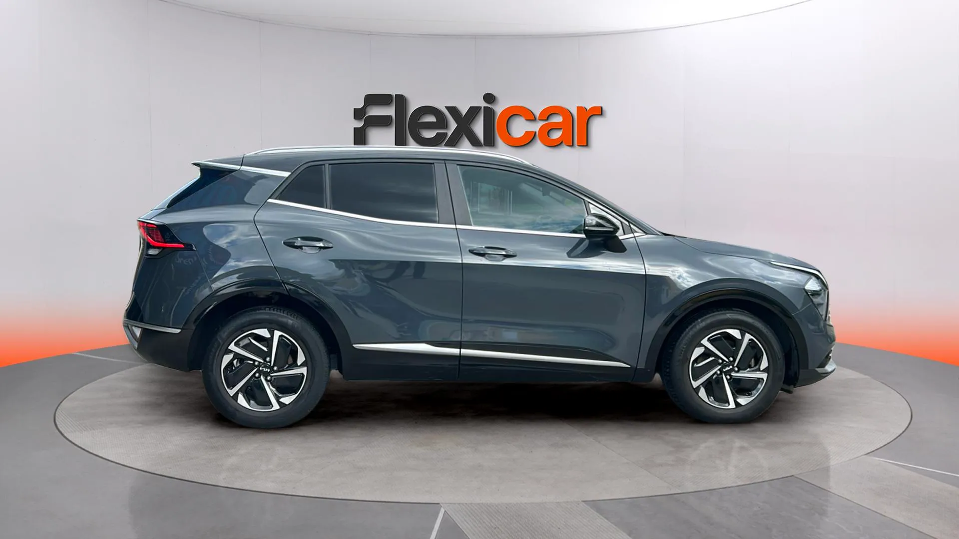 Kia Sportage 1.6 T-GDi Concept 4x2 - foto 8