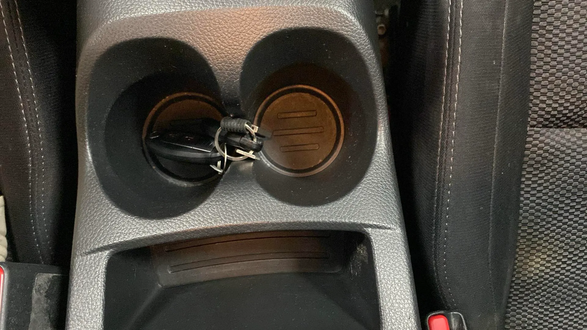 Nissan Qashqai 1.6dCi N-Connecta 4x2 - foto 18