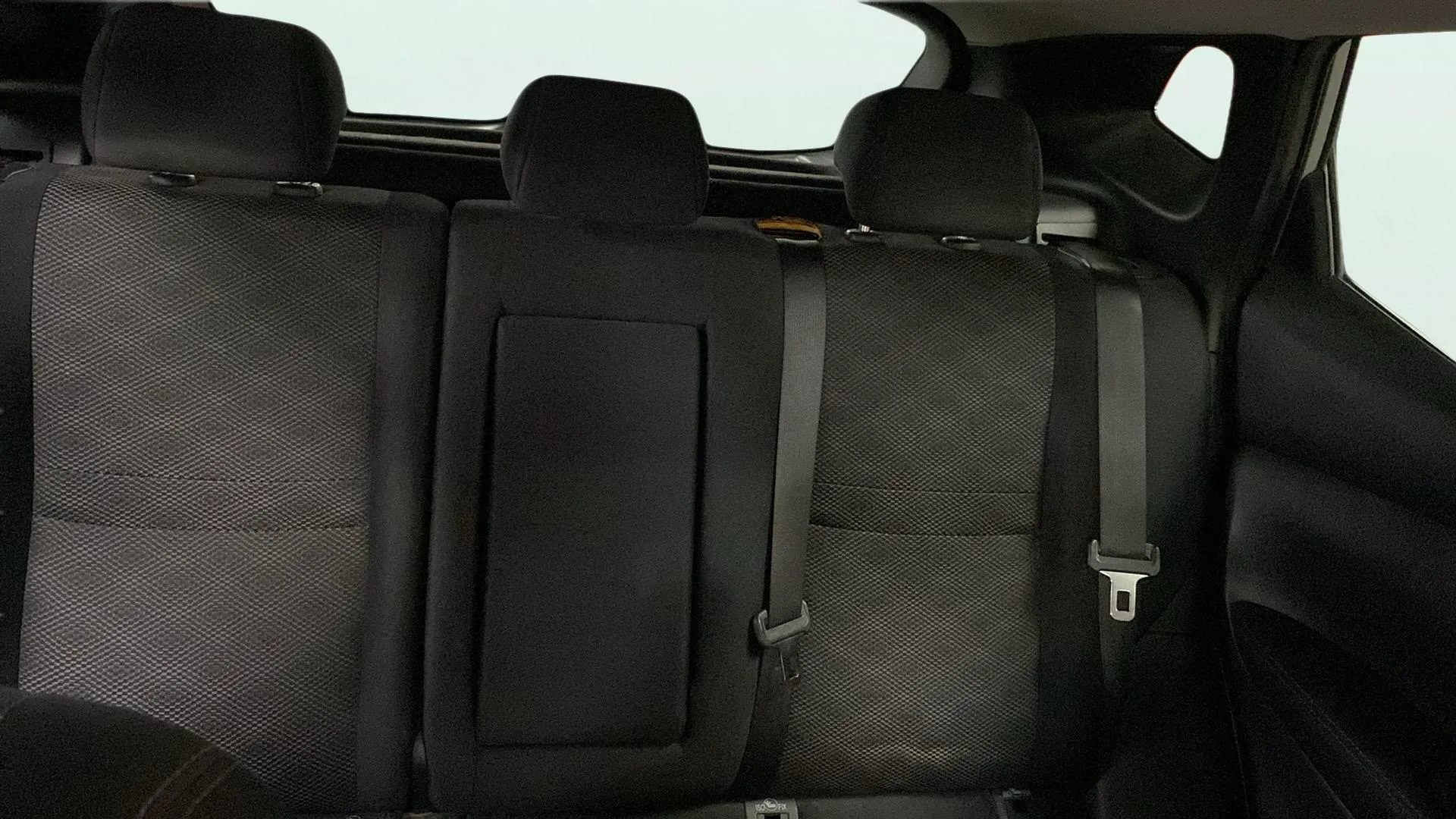 Nissan Qashqai 1.6dCi N-Connecta 4x2 - foto 23